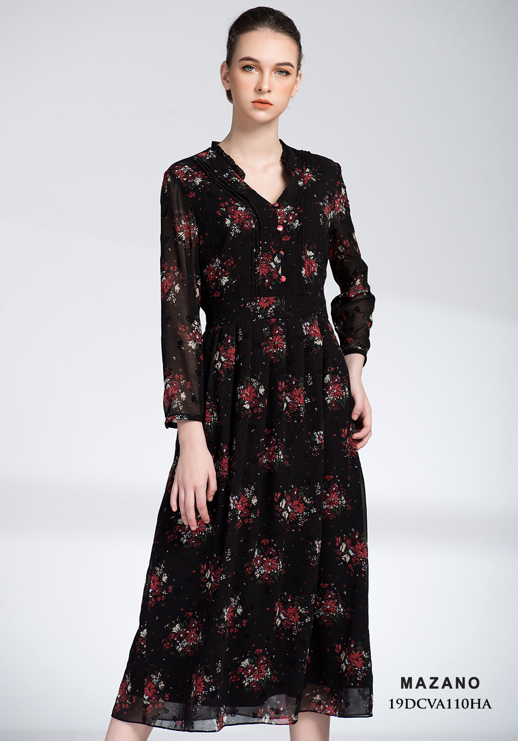 Đâm đen họa tiết hoa đỏ thắt eo cổ cách điệu_thumbnail_2