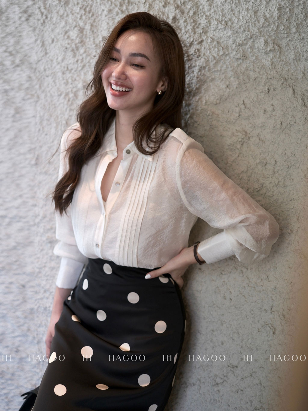 Chân váy lụa đuôi cá chấm bi HAGOO