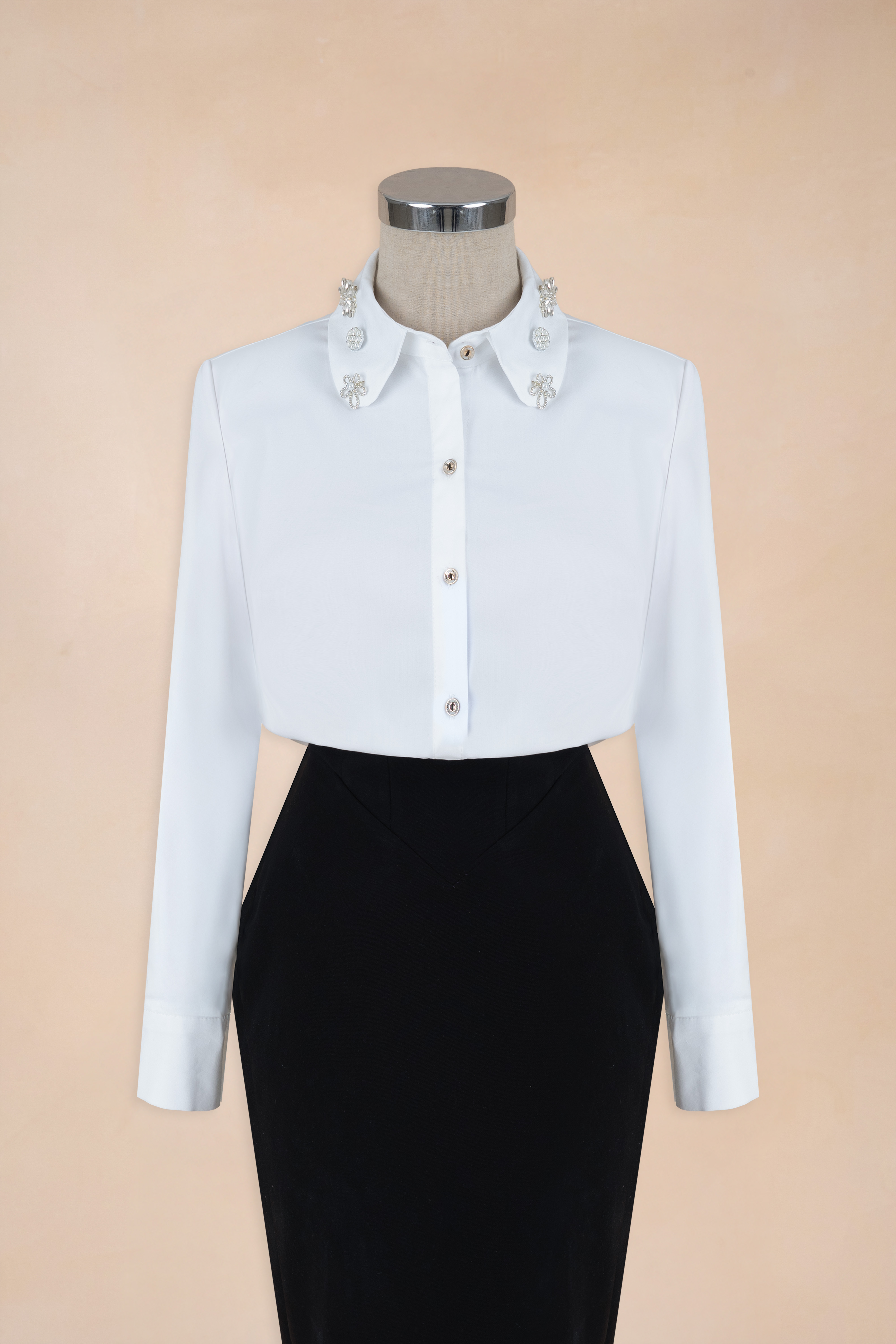 Sơ Mi Cổ Sen Tag Đá