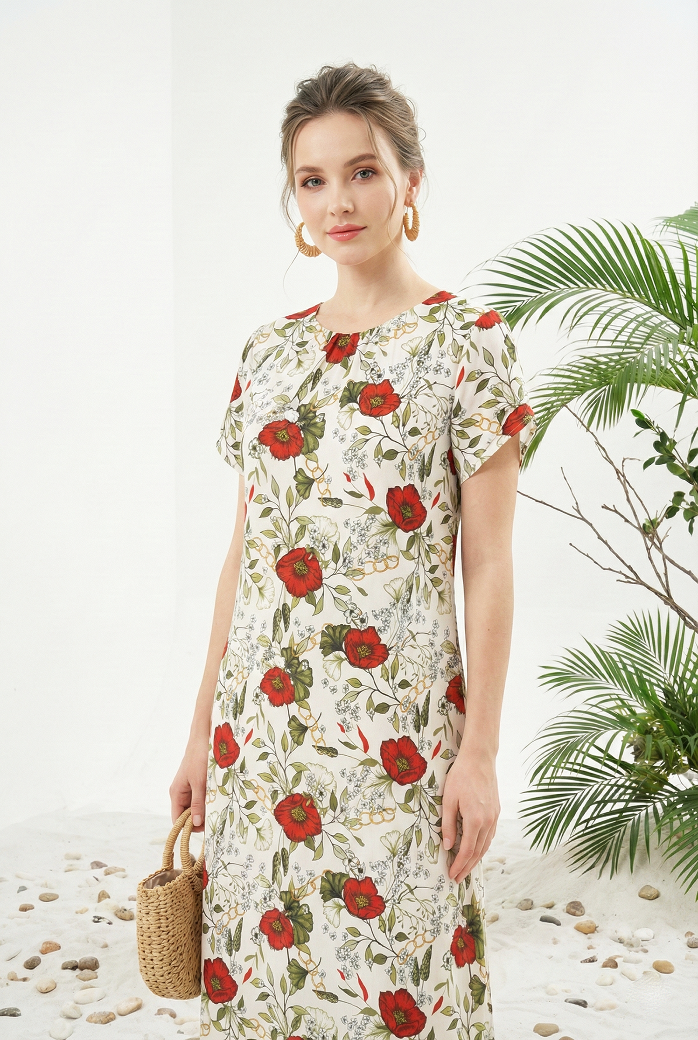Đầm vải voan chiffon in hoa đỏ dáng suông A cổ tròn tay ngắn thiết kế MAZANO_thumbnail_3