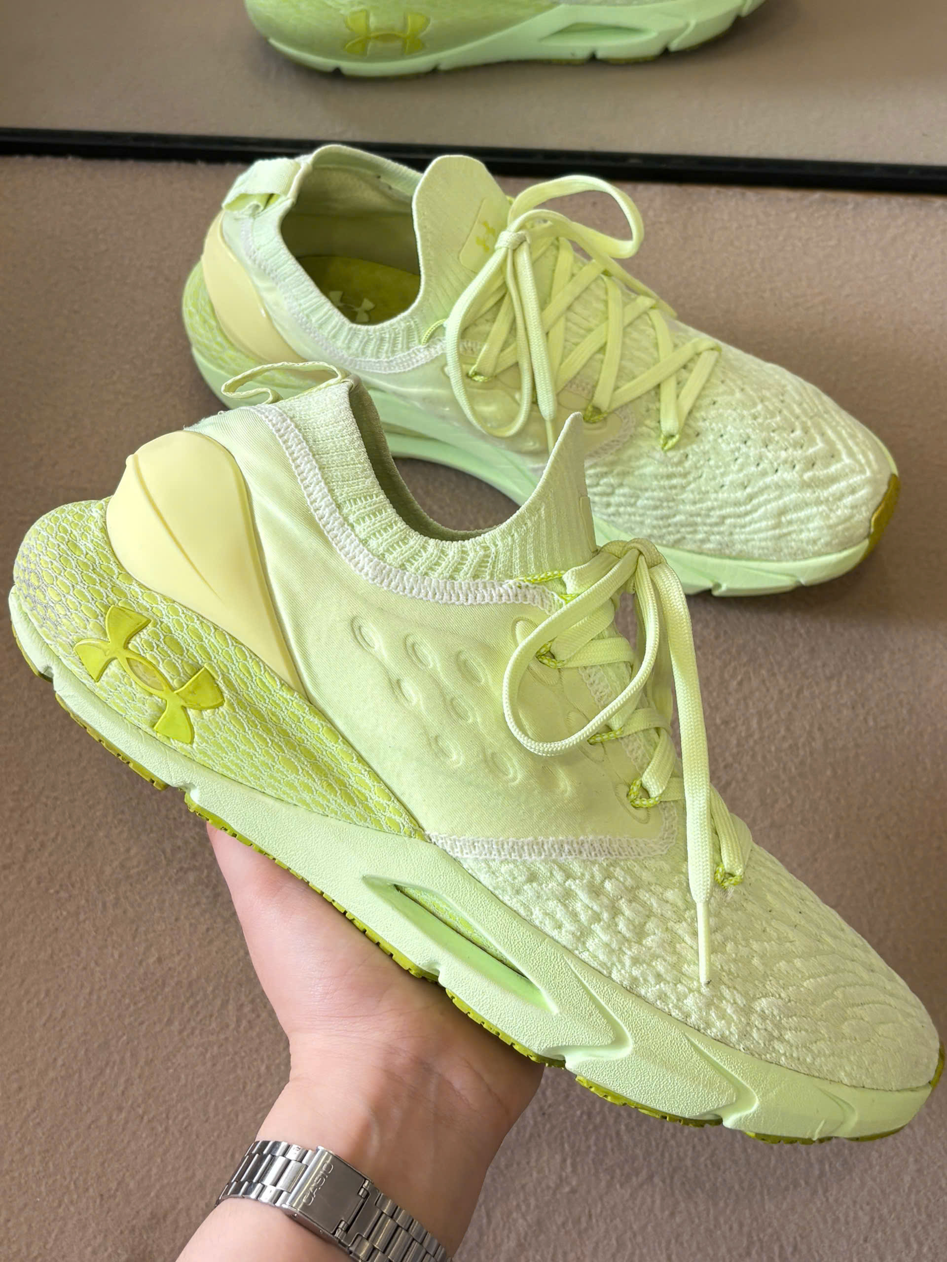 Under Armour Training Shoes HOVR Rise 2 Neon 3023017-004_thumbnail_0