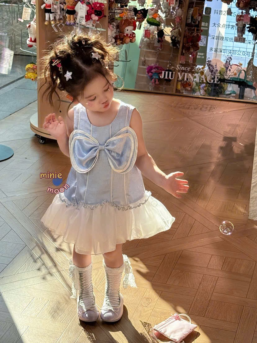 C157 - Váy sát nách đính nơ to phối lưới hãng Minie Moon (Sz90-130)