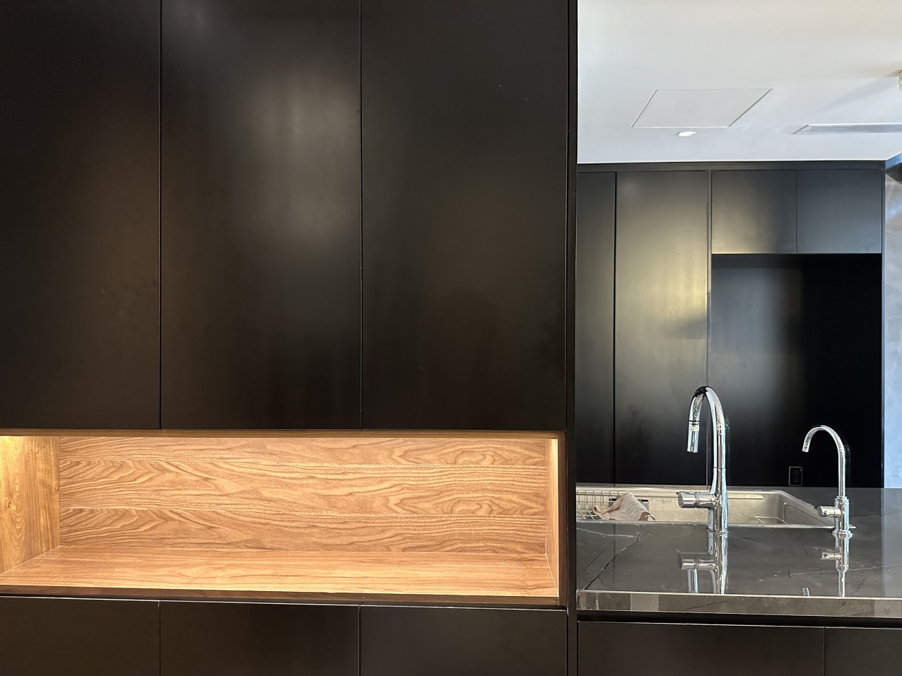 Cho thuê căn 3 phòng ngủ duplex nội thất y hình, giá tốt._thumbnail_1