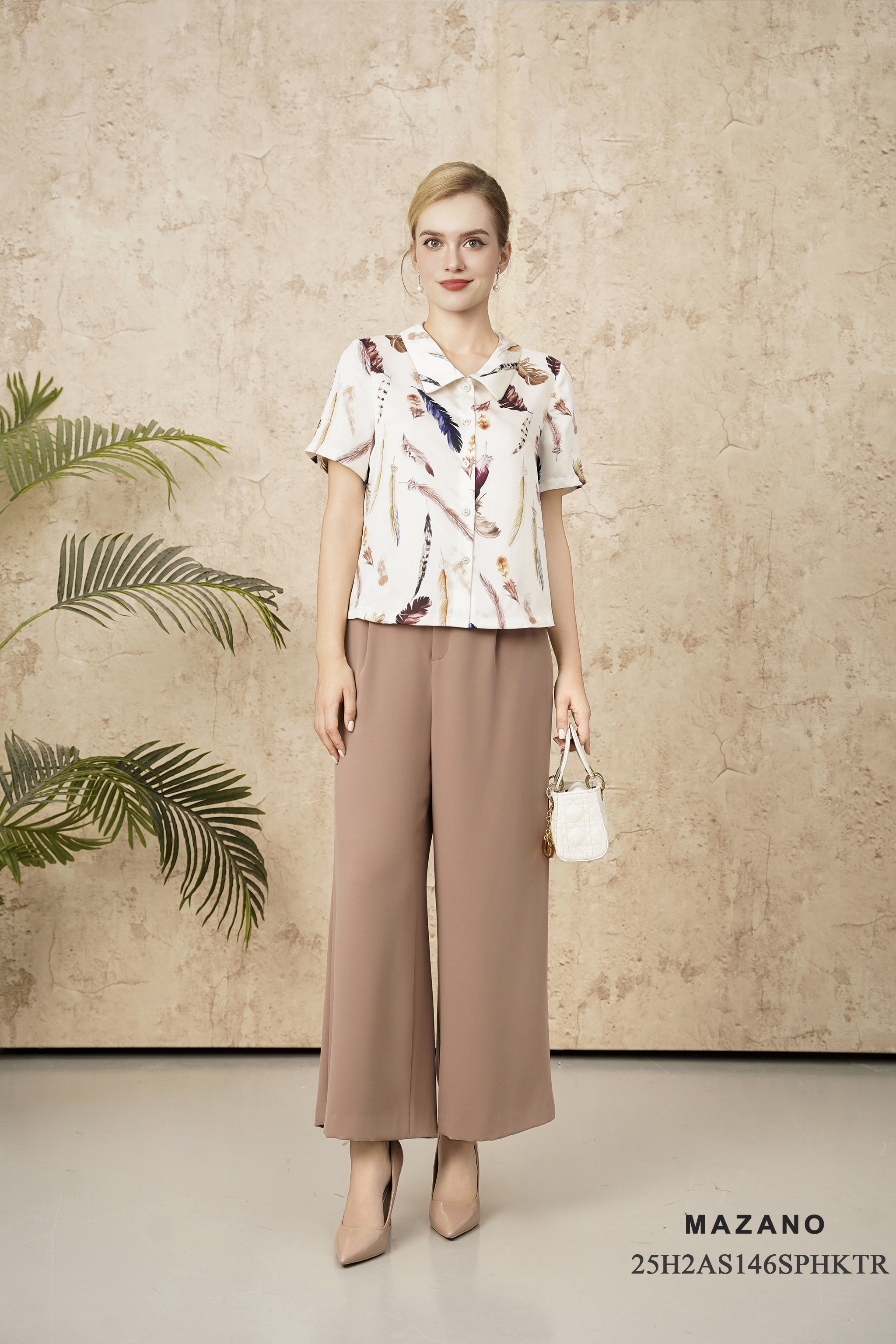 Áo sơ mi suông cài khuy Vải lụa mỏng Họa tiết lông vũ Cổ bẻ Tay ngắn Dài áo qua eo