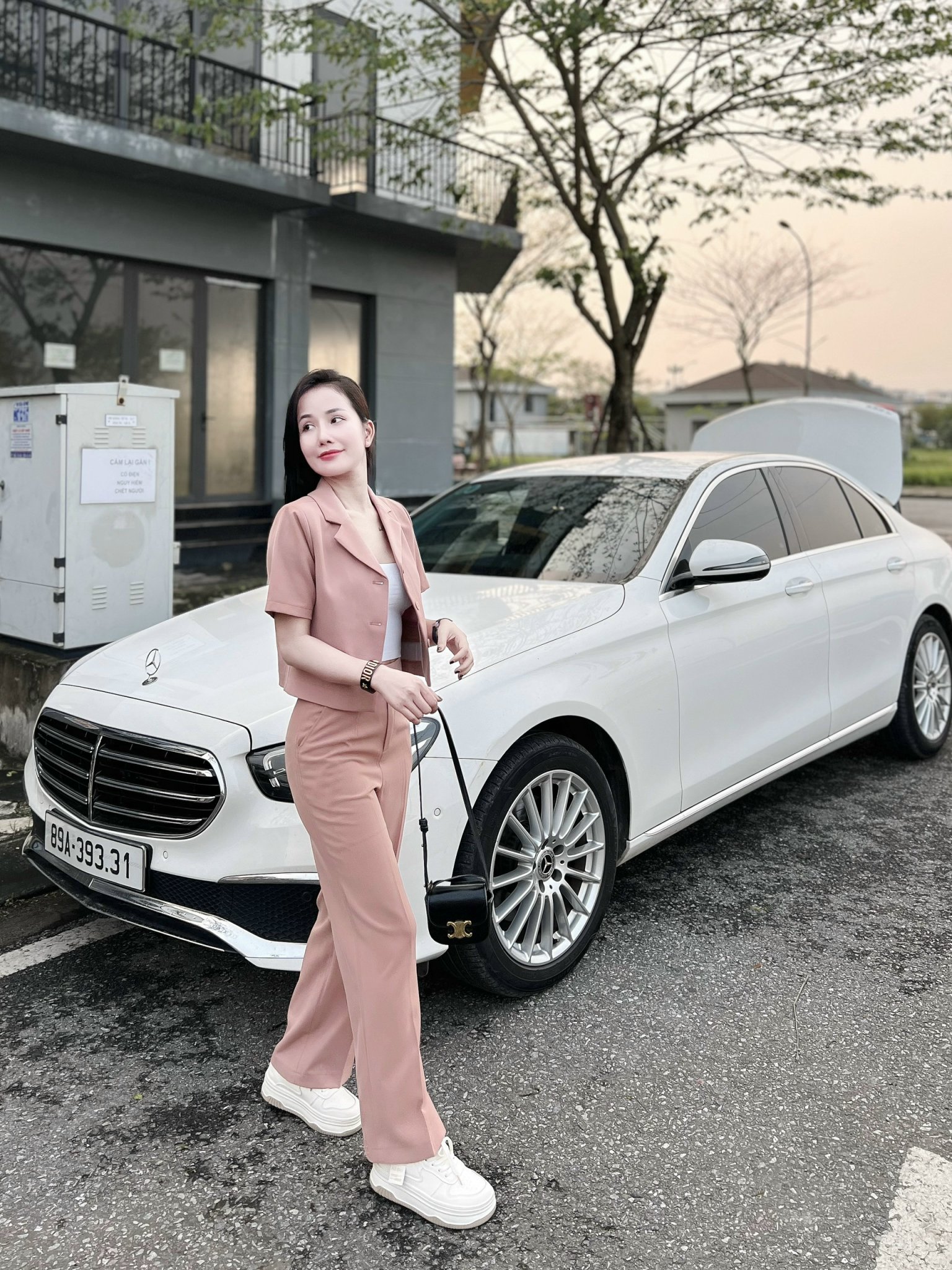 Set Bộ Vest Tay Ngắn Siêu Phẩm Cho Chị Em Công Sở _thumbnail_3