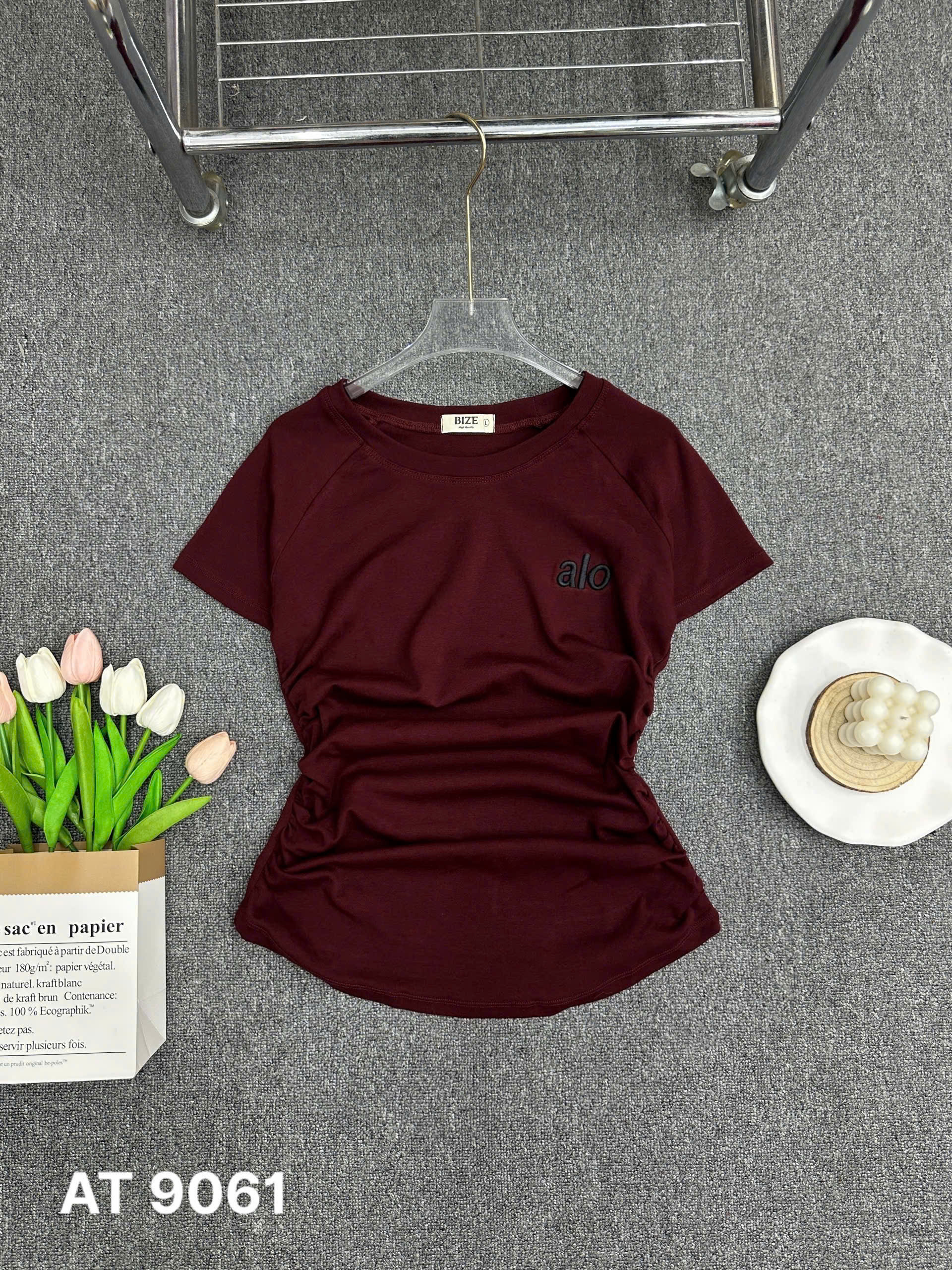 BIGSIZE - Áo thun tay ngắn thêu Alo T- AT9061