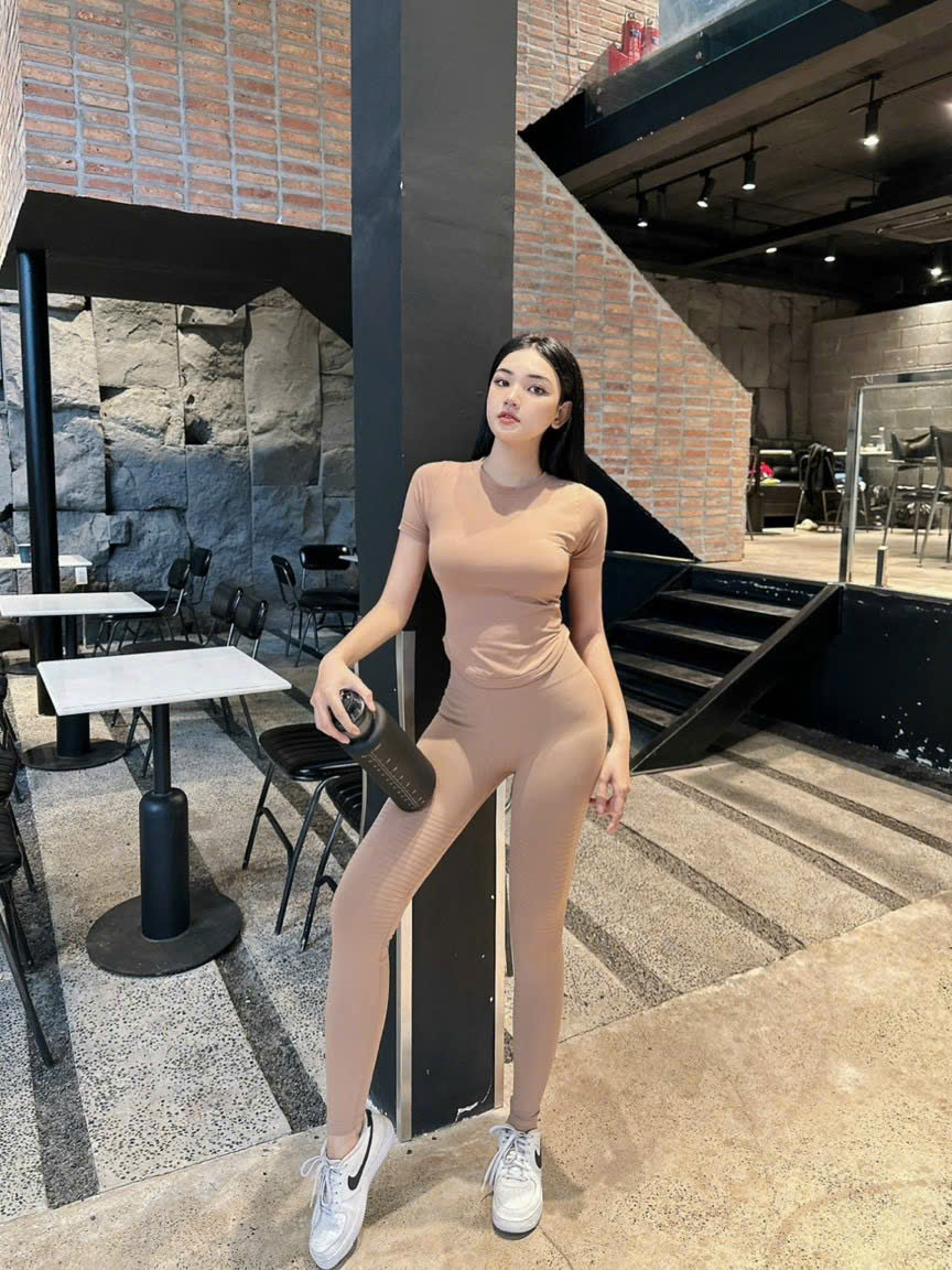Áo Thun Thể Thao Tay Ngắn Cổ Tròn Vạt Bầu_thumbnail_34