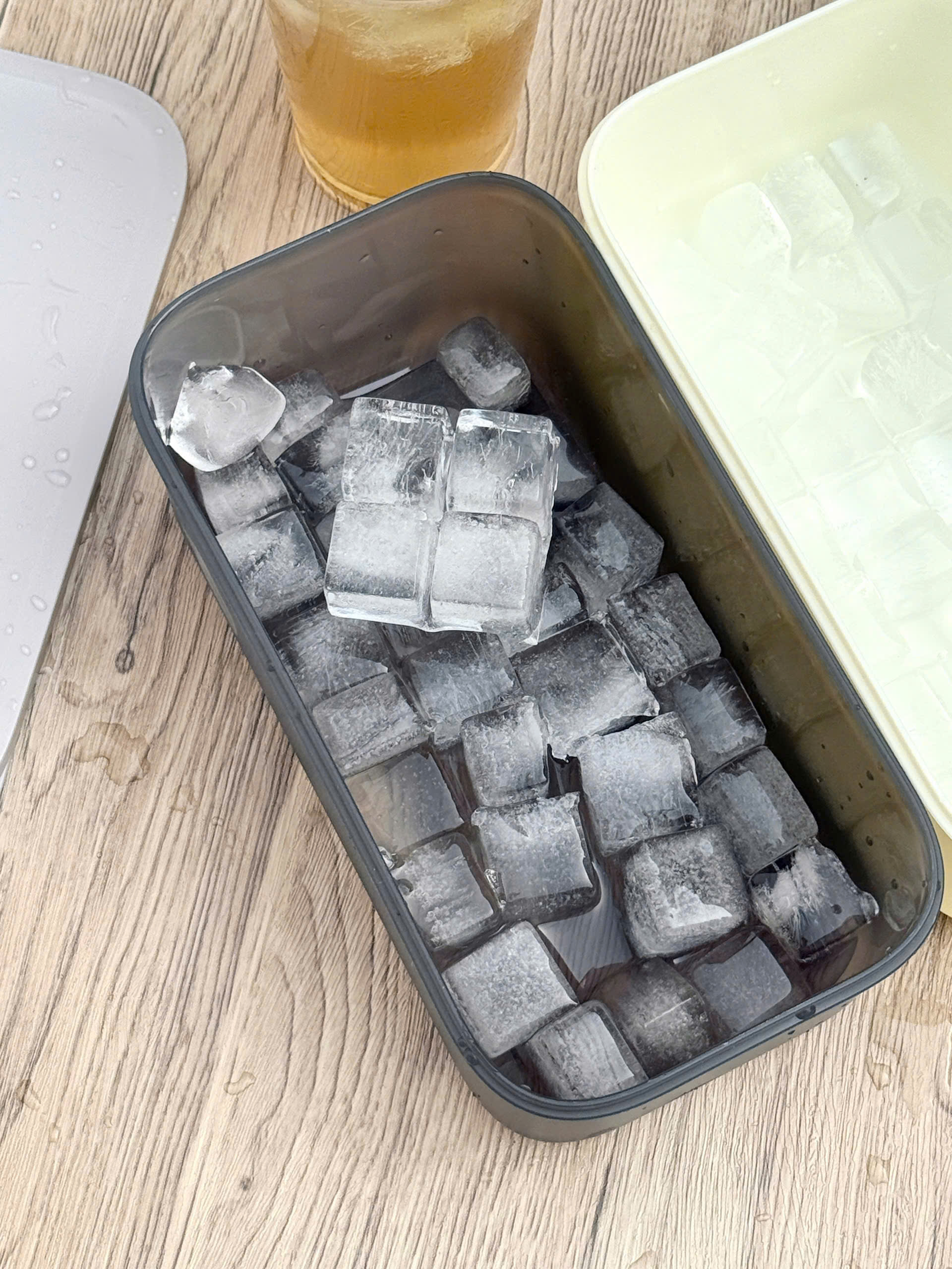 Hộp 2 Khay Đá Silicon Có Nắp Đậy & Khay Trữ Đá Mirai_thumbnail_15