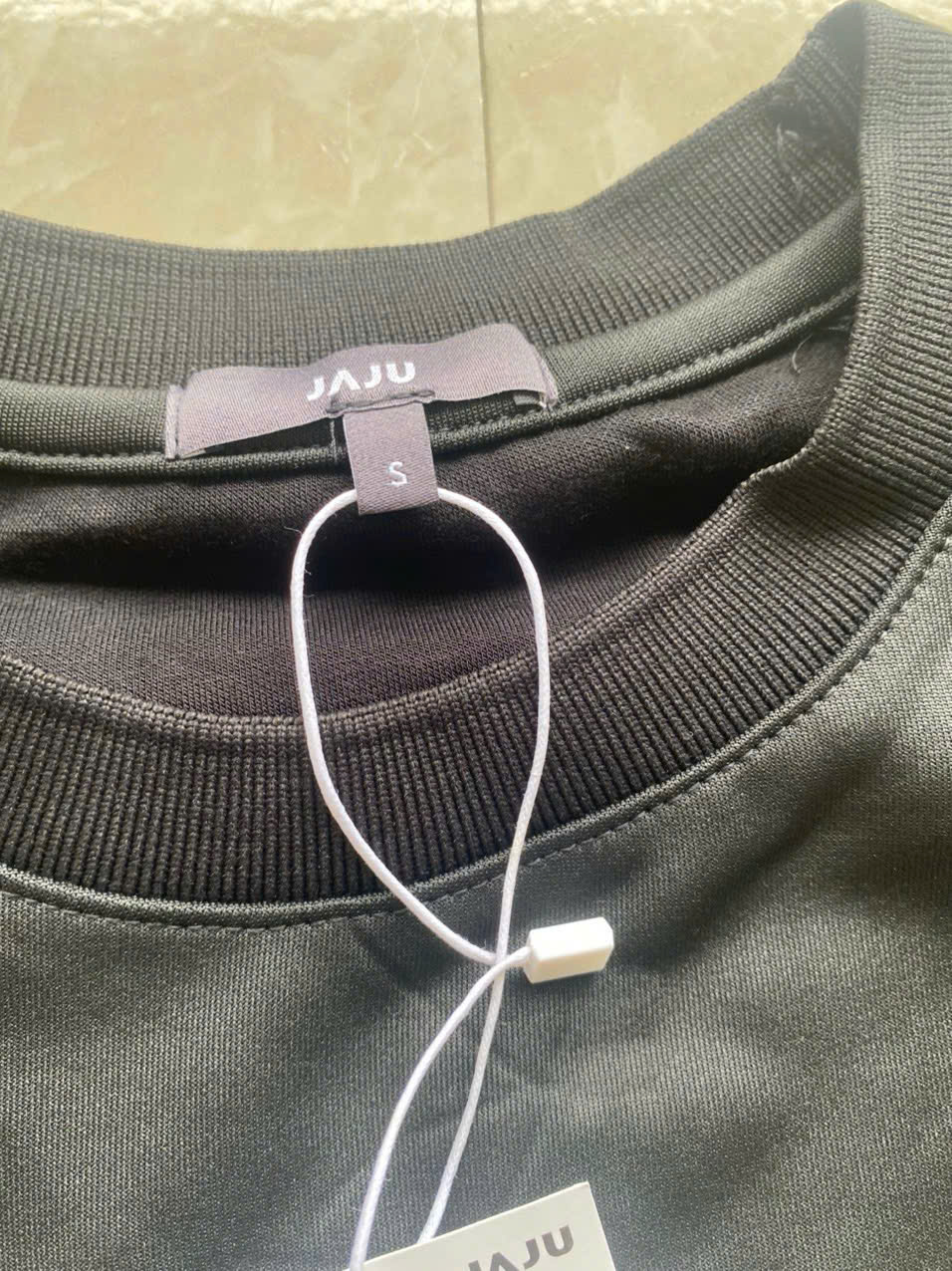 A402 Áo sweater đen_thumbnail_8