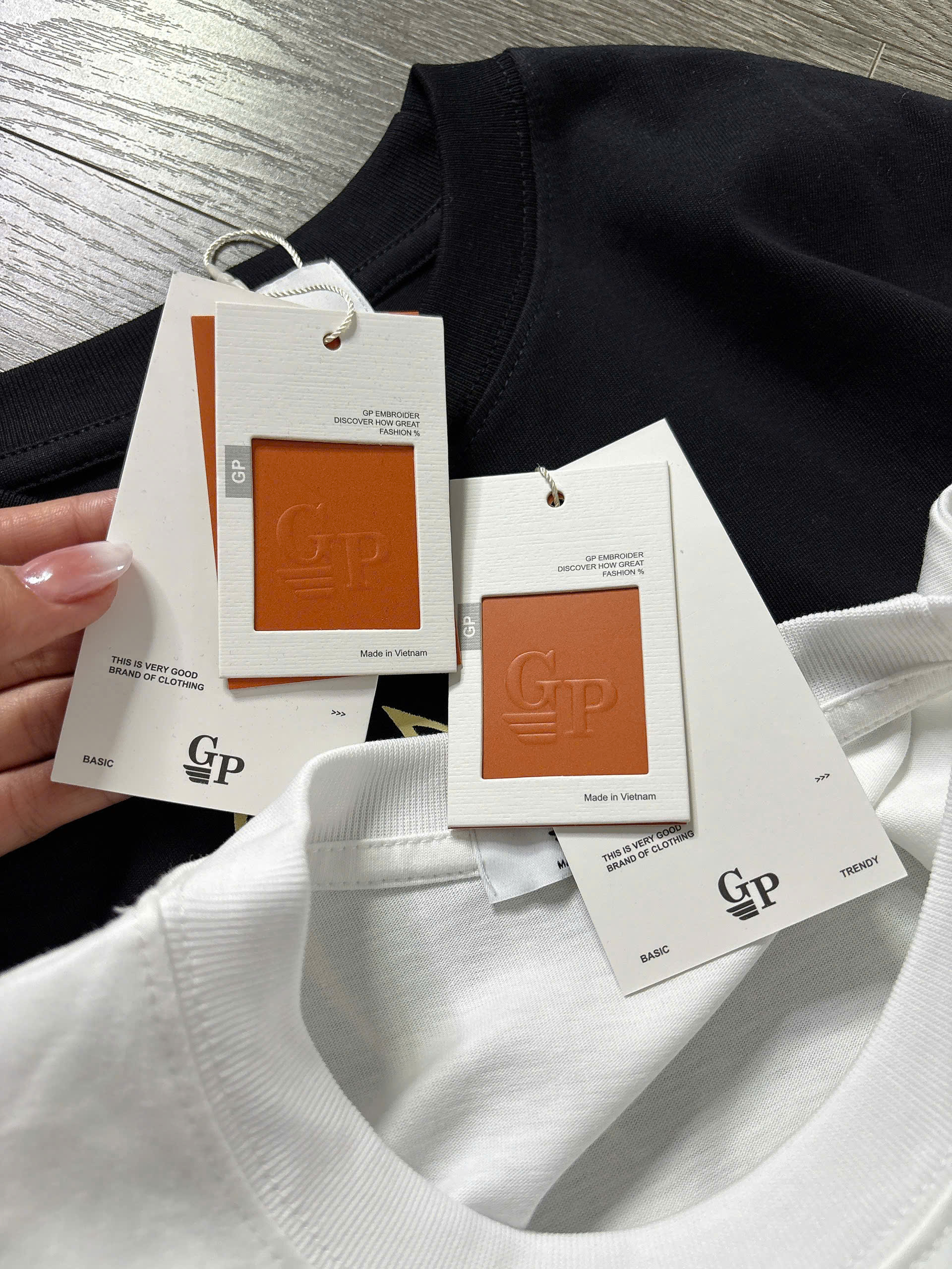 H5 ÁO THUN 2 MÀU_thumbnail_5