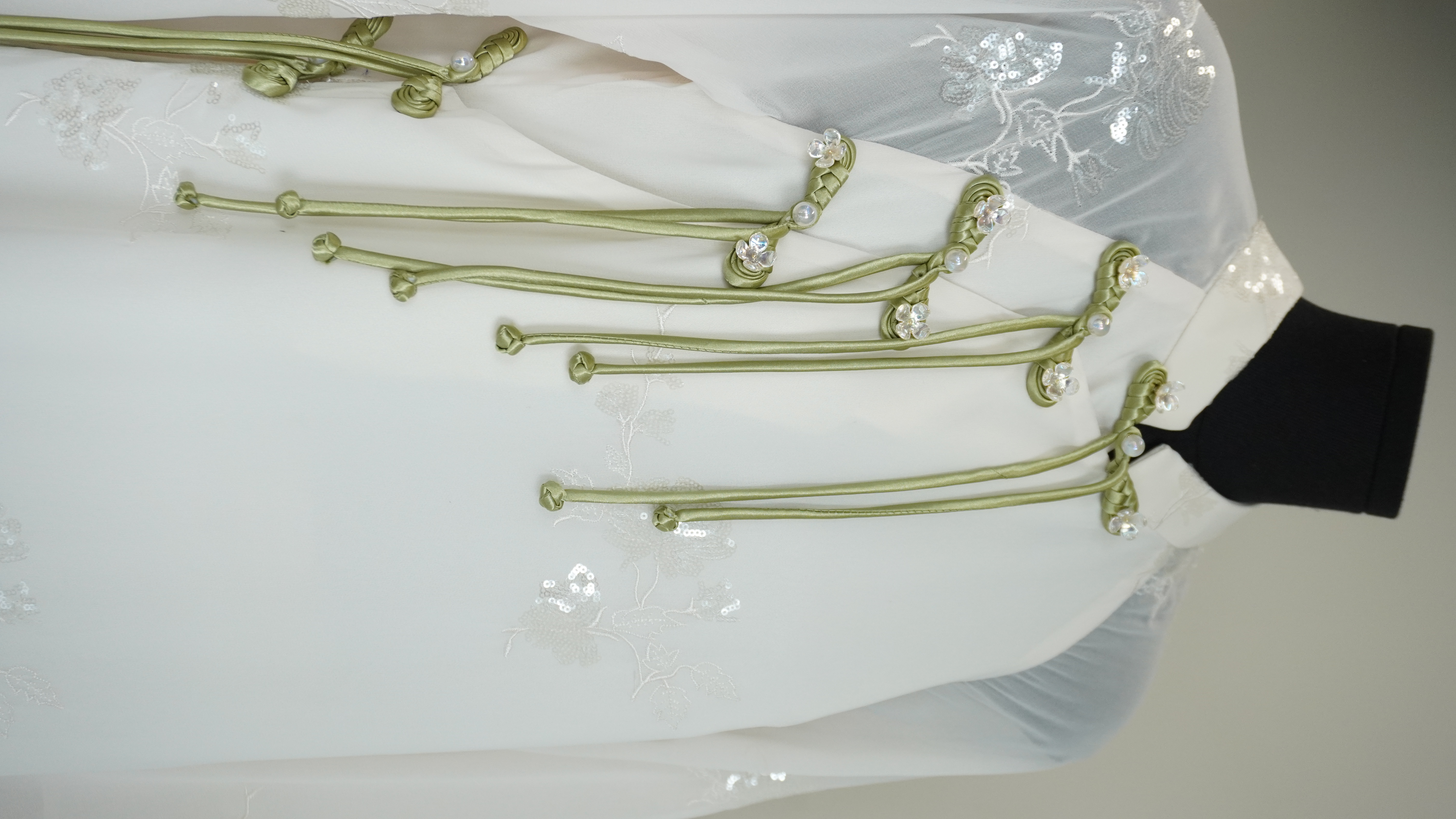 HOA ANH Ao-dai_thumbnail_16