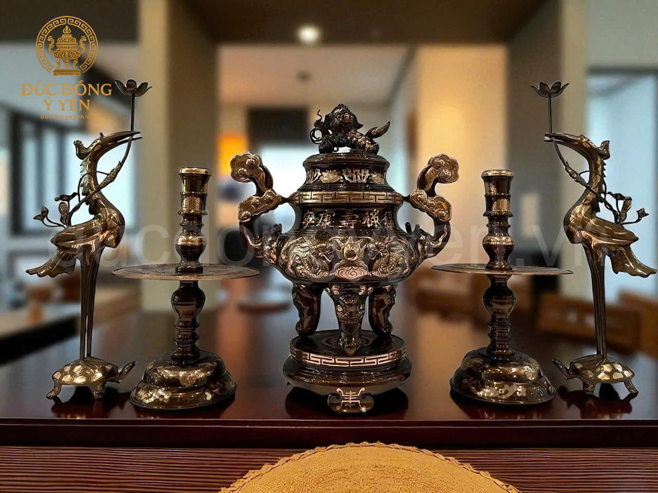 Bộ đỉnh thờ ngũ sự  đúc đồng đỏ cạo màu
