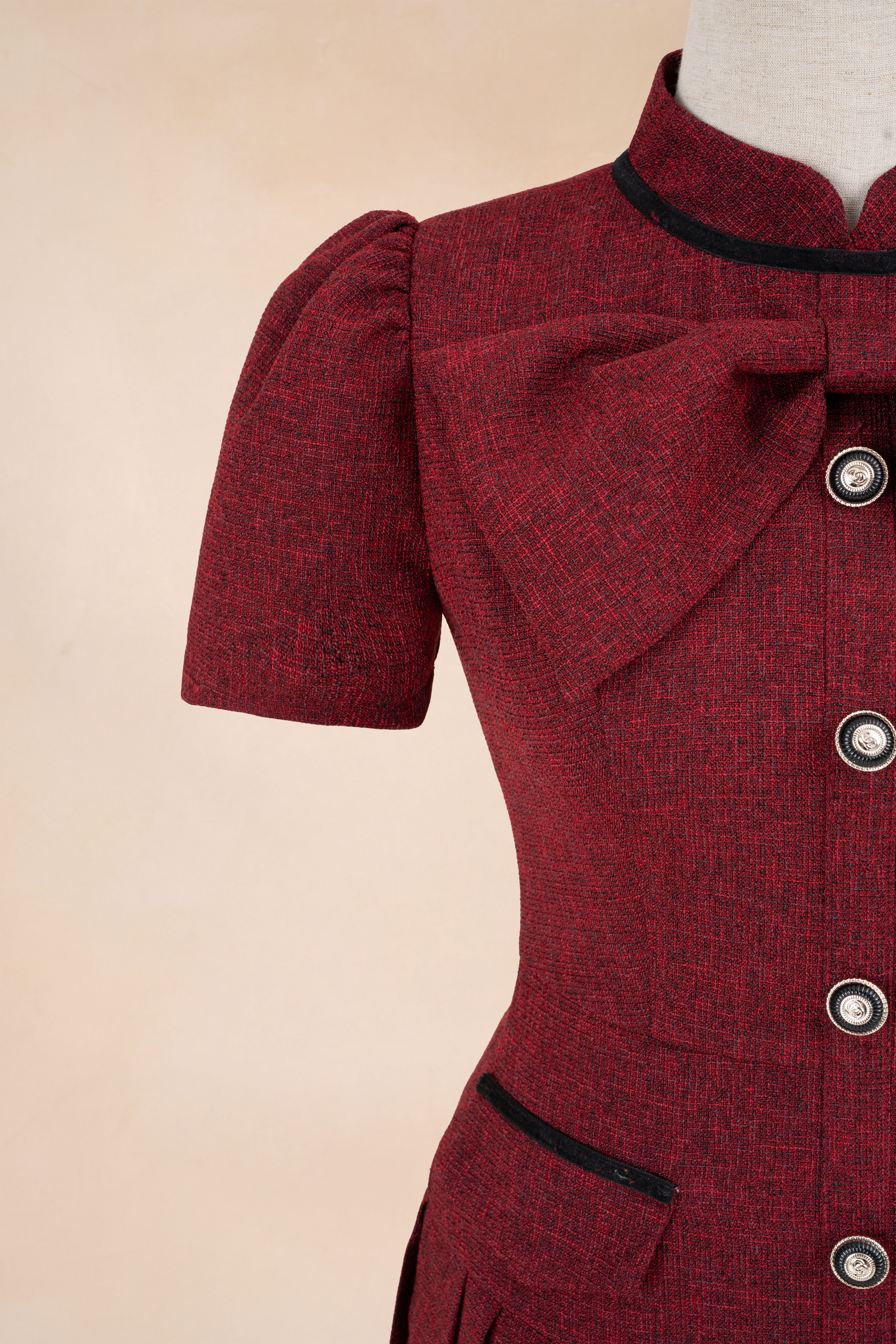 Đầm Xếp Ly Viền Đen Đính Nơ Dáng Dài_thumbnail_7