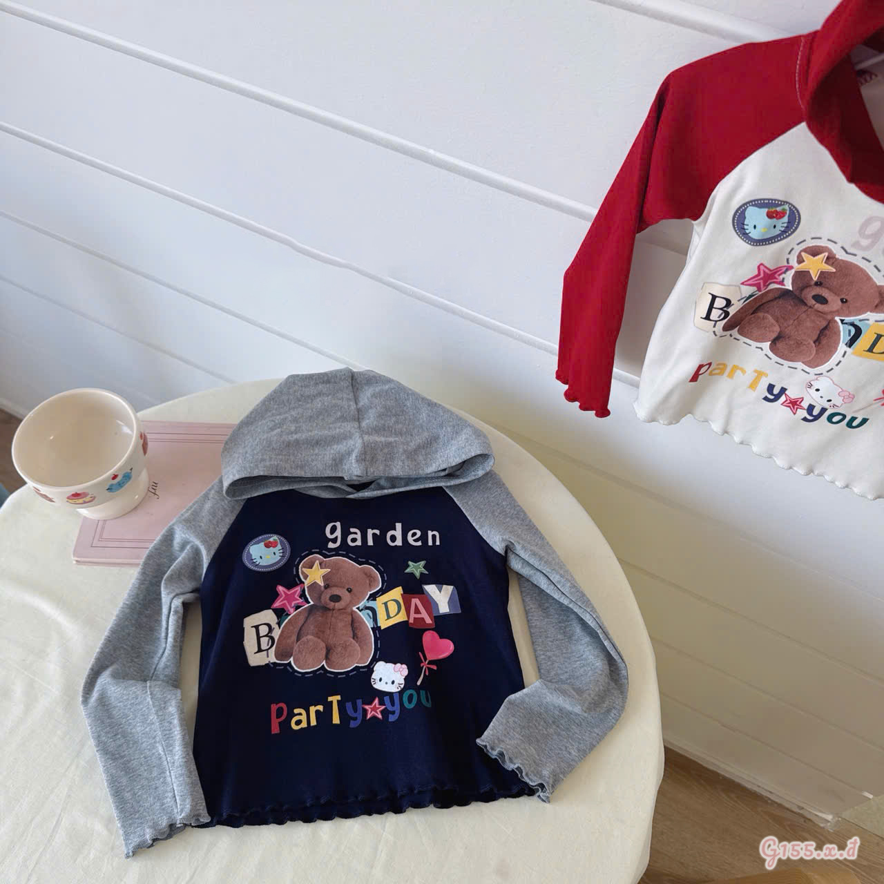 (G155) Áo nỉ liền mũ hoạ tiết gấu nâu màu xanh than và đỏ TXL_thumbnail_0