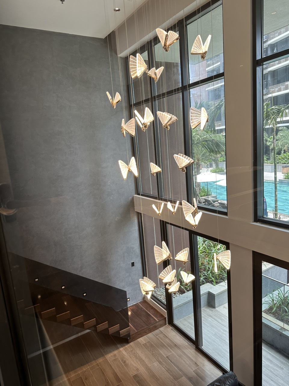 Cho thuê căn 3 phòng ngủ duplex nội thất y hình, giá tốt._thumbnail_3