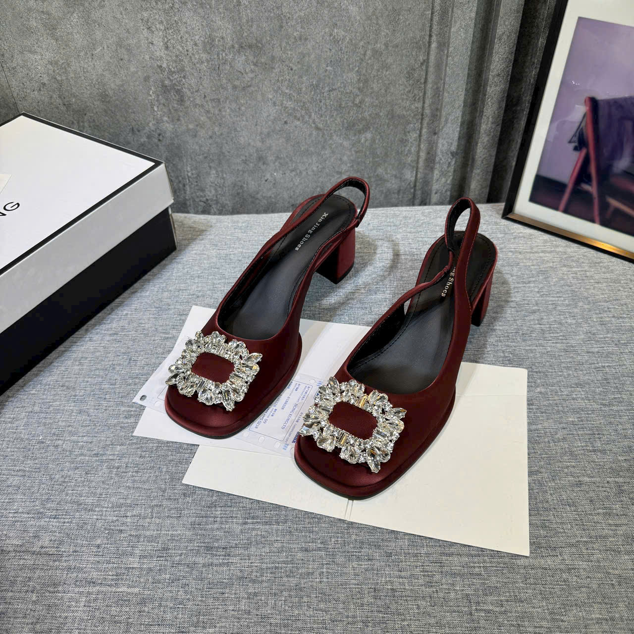 👠🕶️👜🎒….giày Xinjing khoá đá về đen mận _thumbnail_5