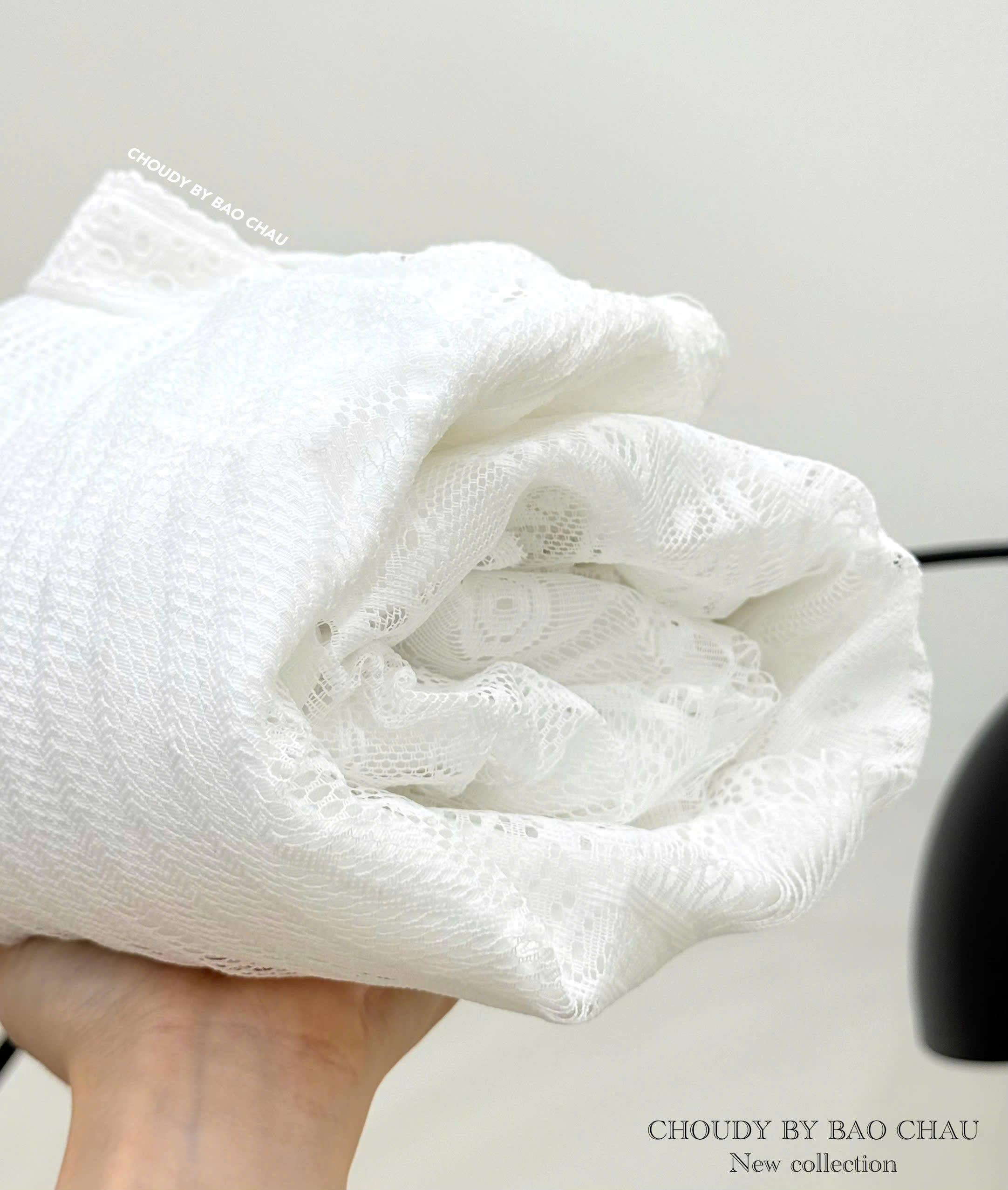 U303 CHÂN VÁY REN TRẮNG_thumbnail_2