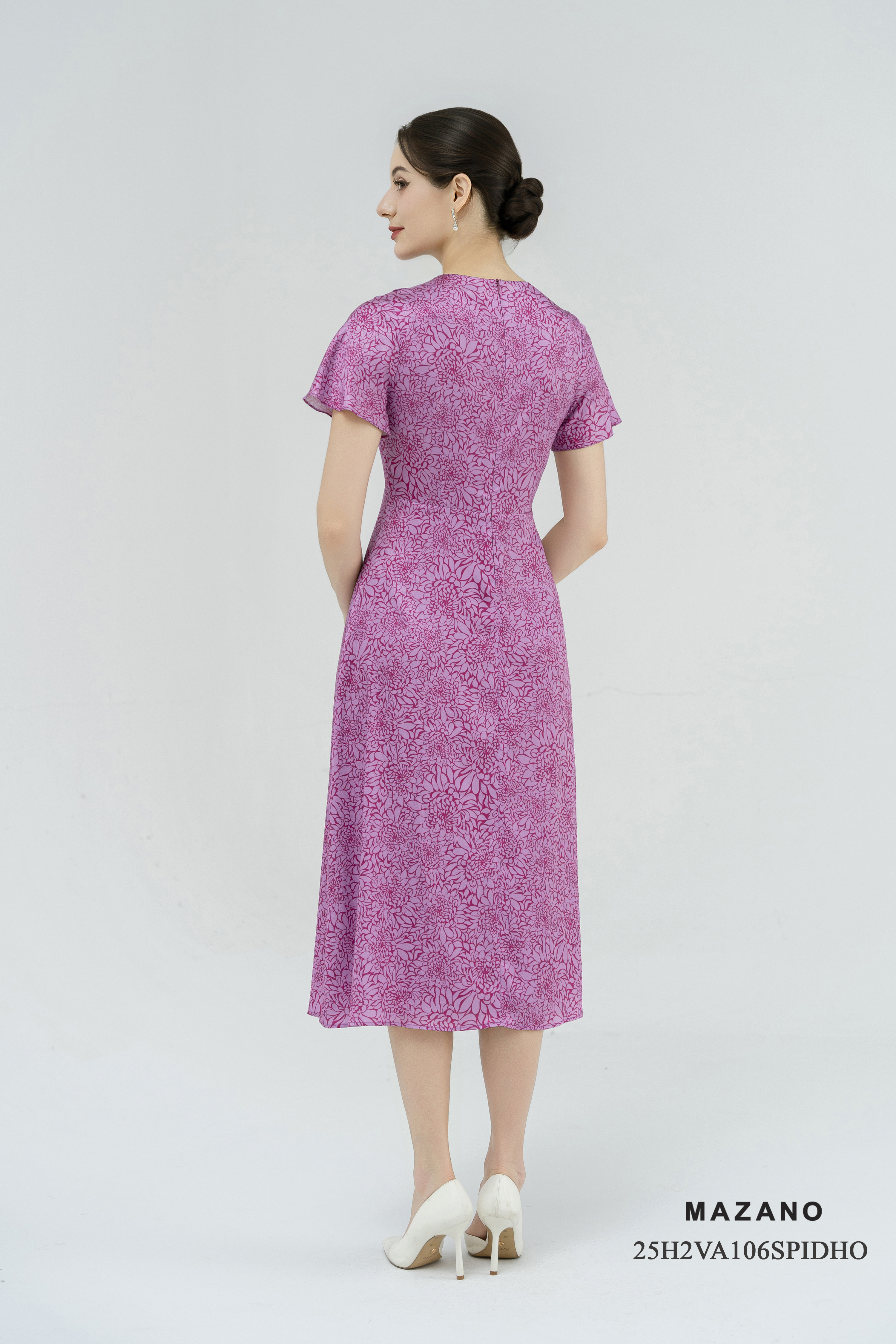 Váy Đầm Ôm Vải lụa vân chìm Hoạ tiết hoa cách điệu Cổ V Đính hoa thủ công Tay ngắn Dài đến mắt cá chân_thumbnail_4