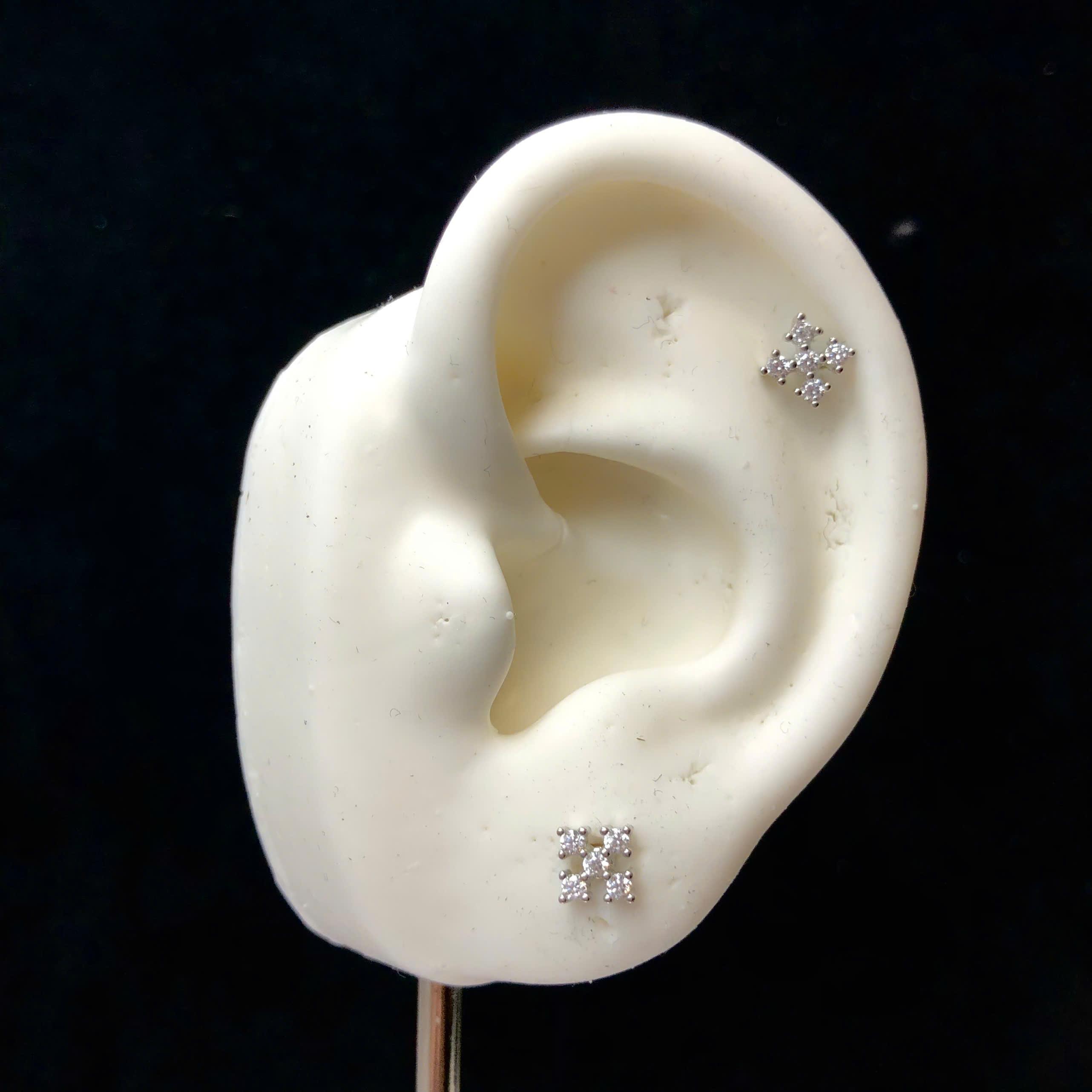 Khuyên kiểu bông tuyết vuông dẹt_thumbnail_1