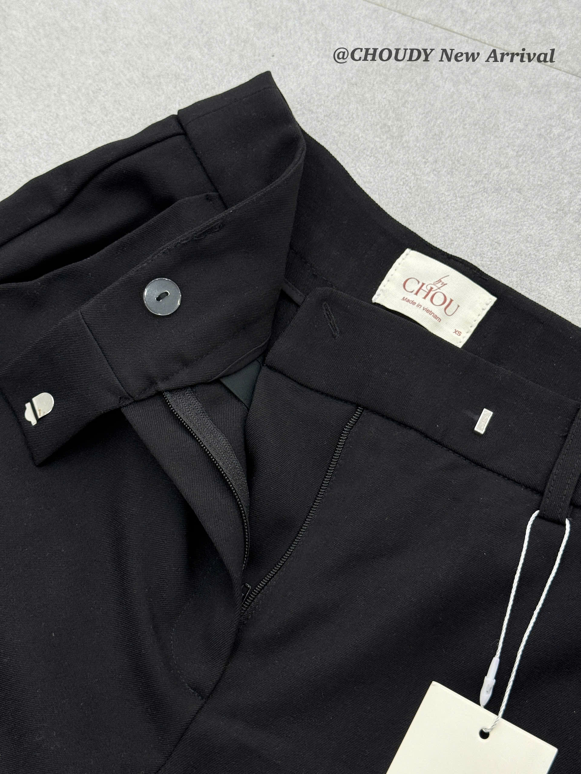 Q931 QUẦN SHORT ĐEN_thumbnail_4