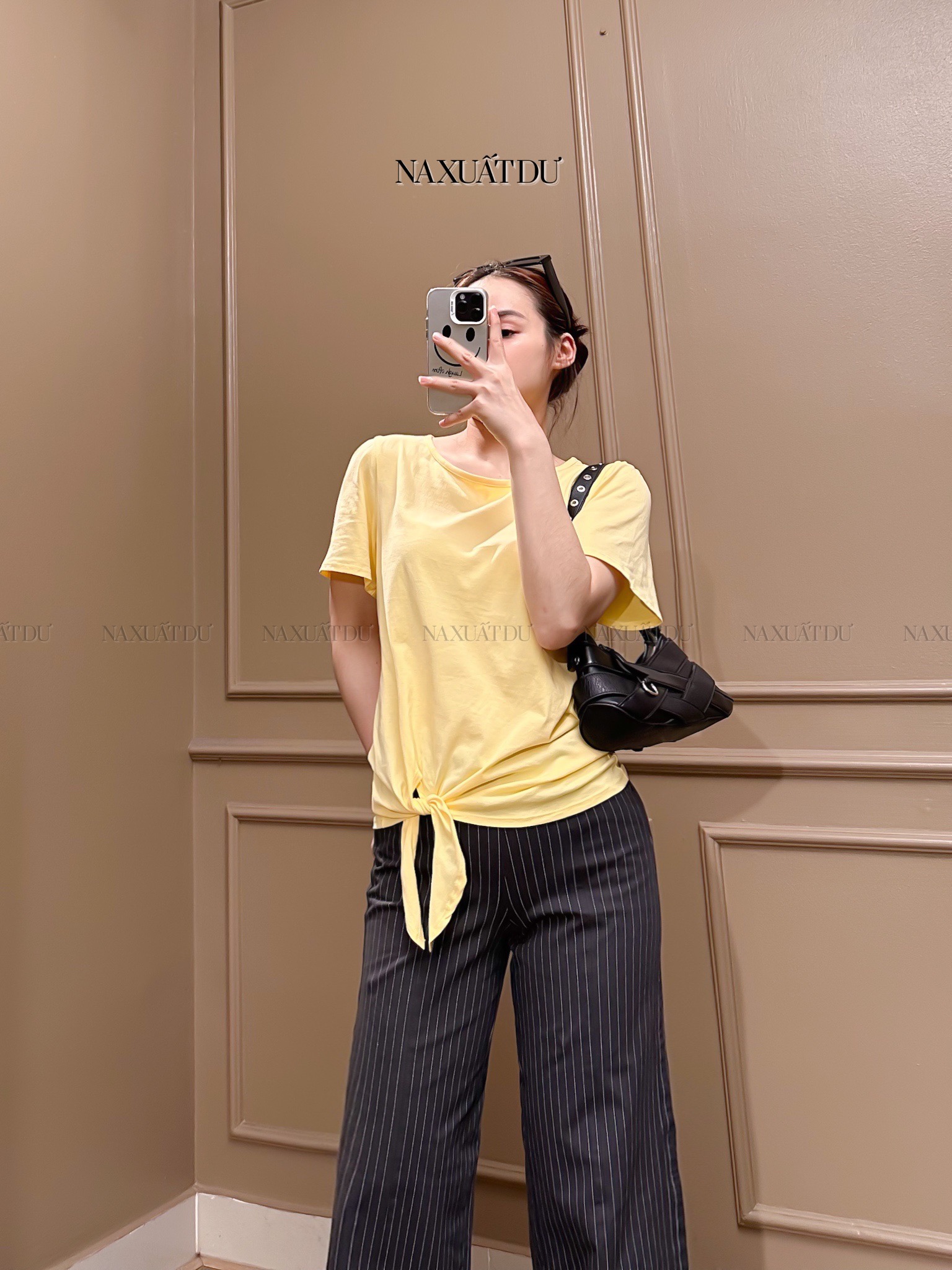 Áo thun cột dây màu vàng nữ 