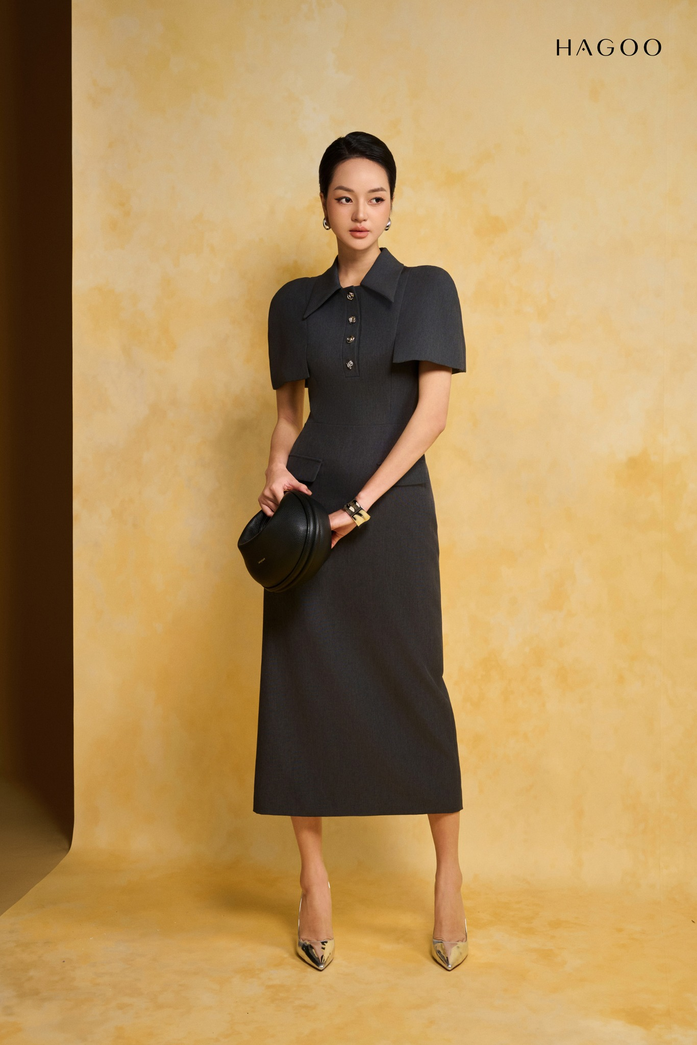 Váy trùm vai bổ trụ khuy đồng HAGOO