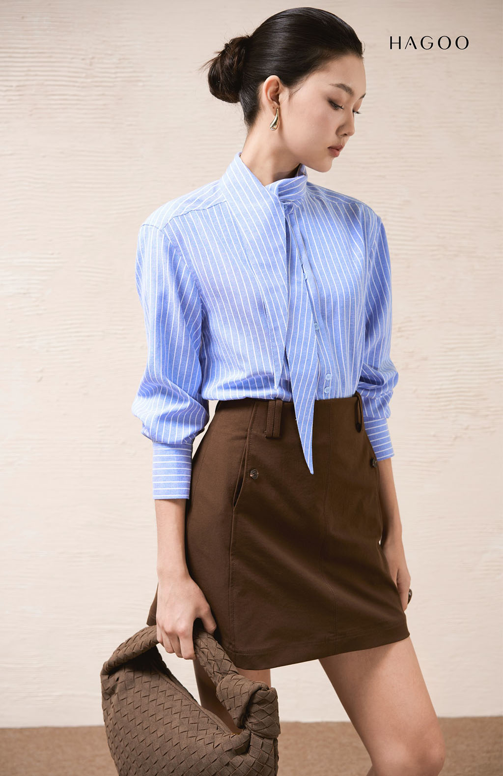 Áo sơ mi cổ tai thỏ HAGOO