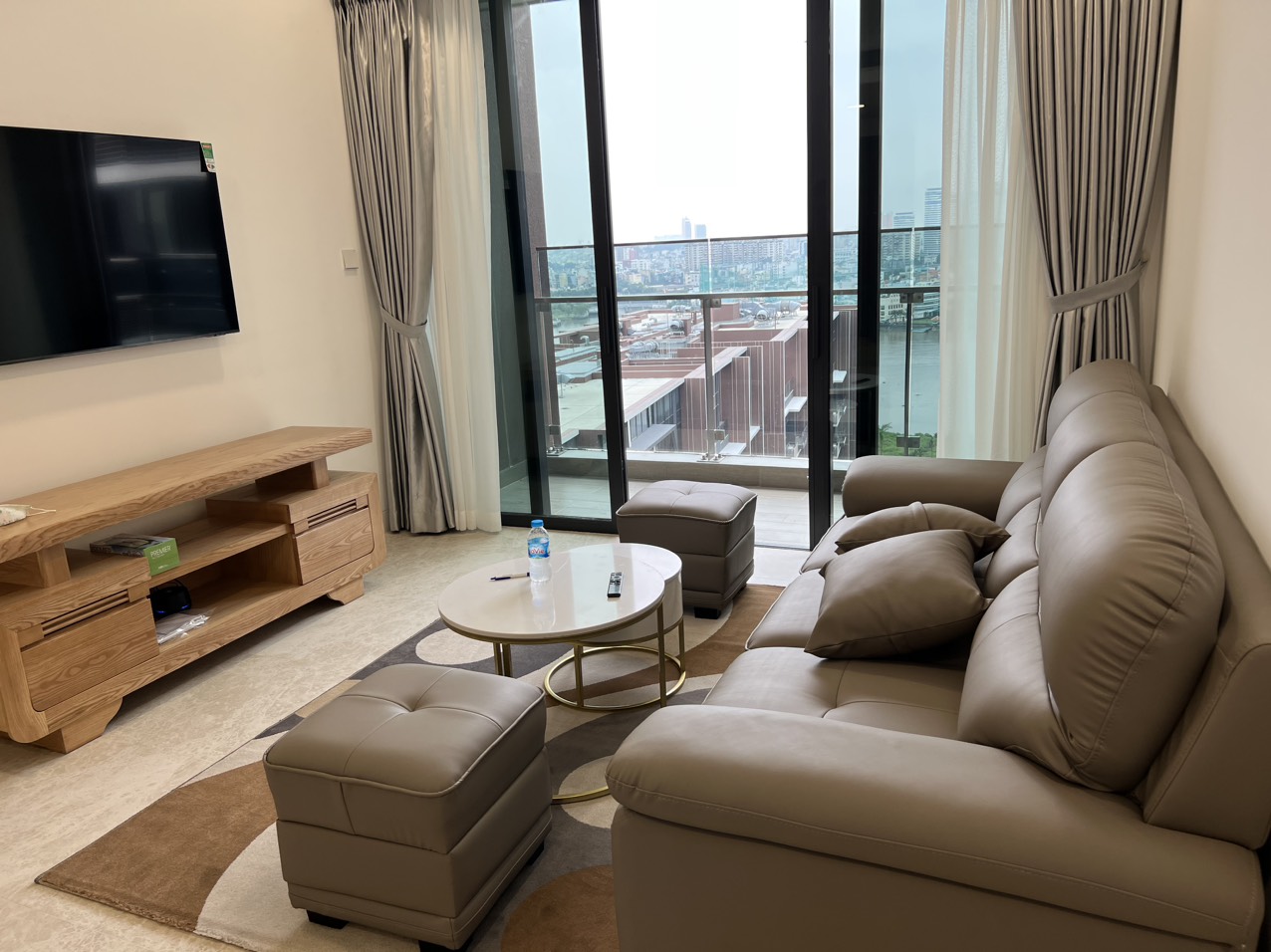 Hot deal - bán gấp list căn hộ 3 phòng ngủ The River Thủ Thiêm siêu rẻ, view thoáng mát, full nội thất.