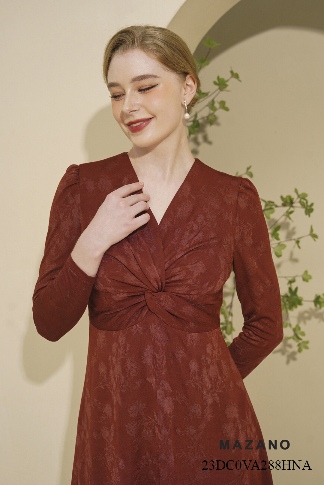 Đầm len xoắn ngực chân A rủ_thumbnail_3