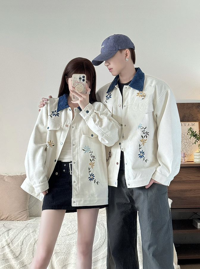 Áo Khoác Đôi Thêu Hoa Denim Cổ Xanh_thumbnail_3