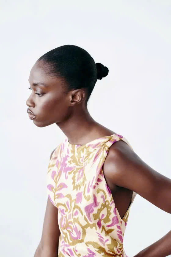 HV39 - Đầm dài phối họa tiết