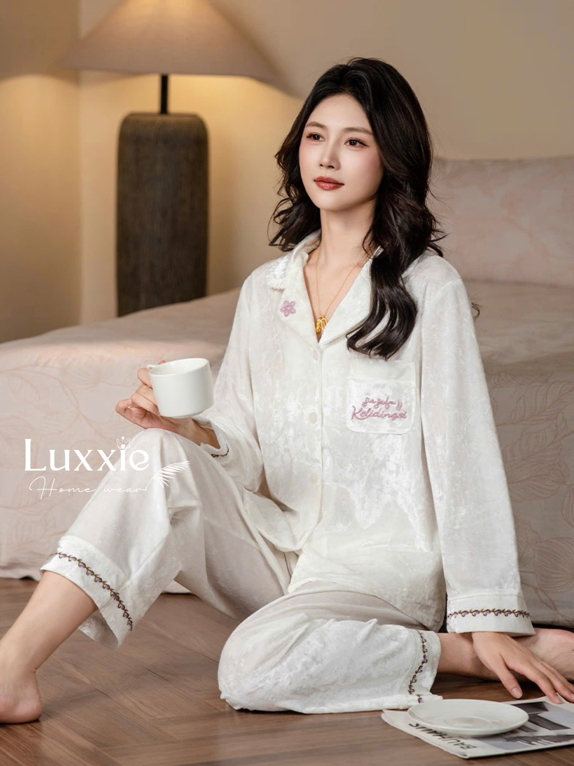 NHUNG32 Bộ ngủ nhung túi thêu chữ Kelidingsi_thumbnail_2