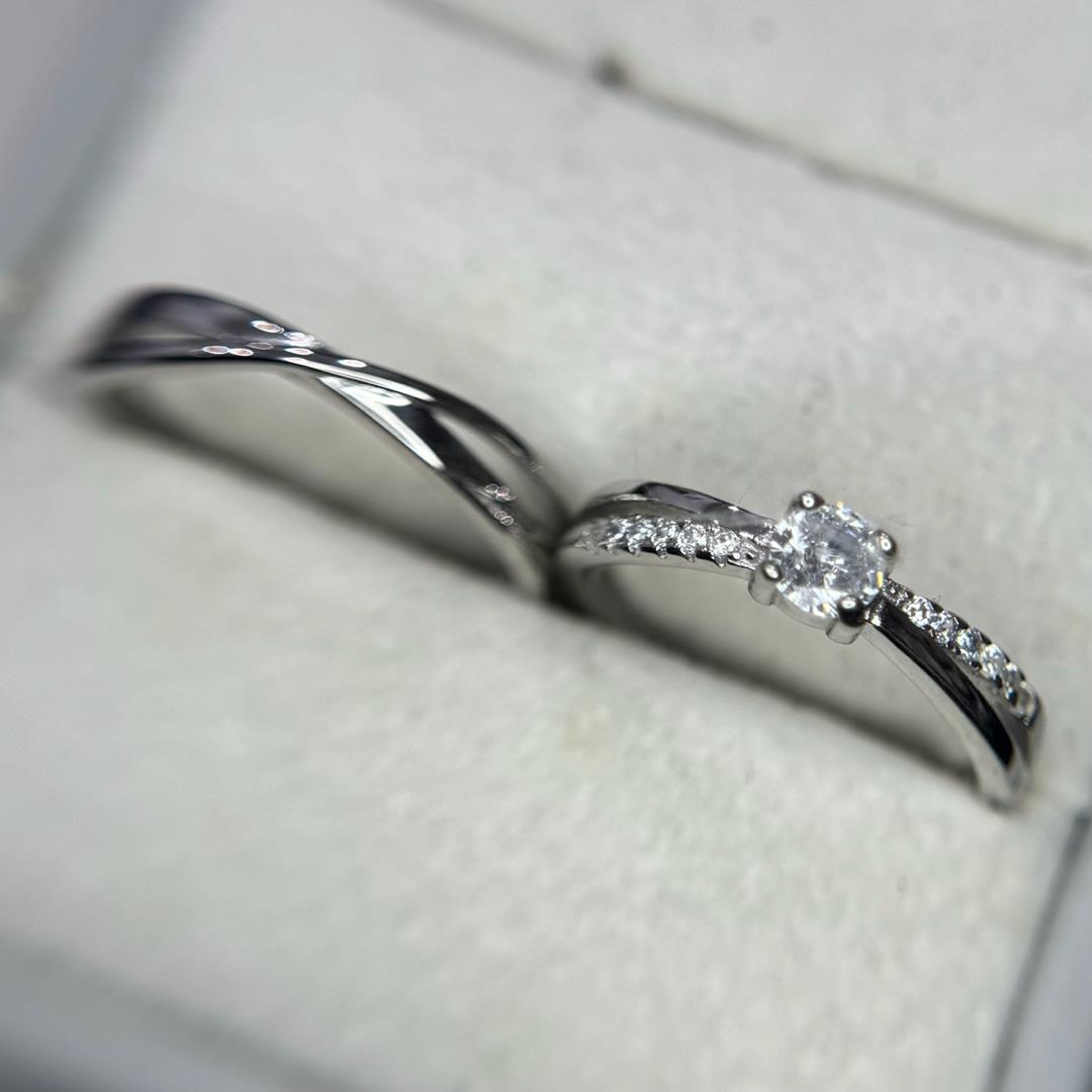 nhẫn cặp bạc si bạch kim xoắn vô cực hở và kim cương như tình iu vô cực ta dành cho nhau freesize 