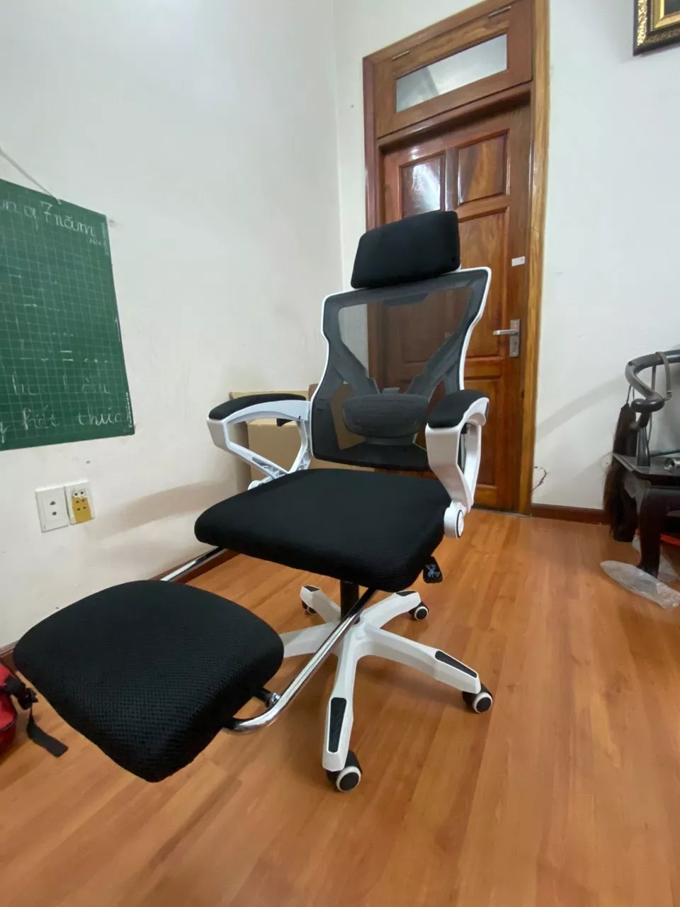 Ghế Công Thái Học LX15 – Thiết Kế Ngả Lưng Êm Ái, Tựa Đầu 3D Cỡ Lớn, Kê Chân Tăng Cảm Giác Thoải Mái_thumbnail_6