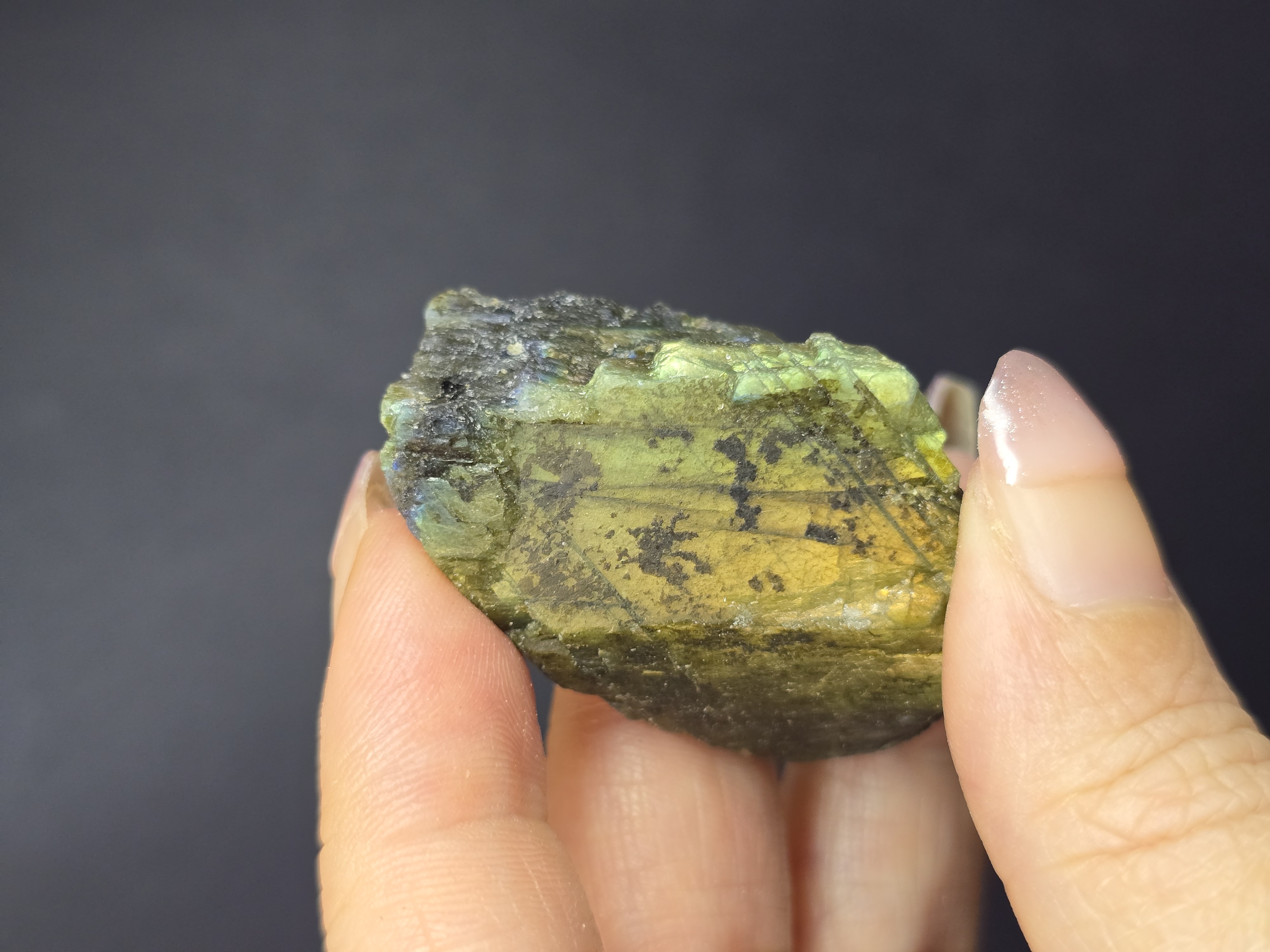 Đá Thô Labradorite / Đá Xà Cừ / Hắc Nguyệt Quang