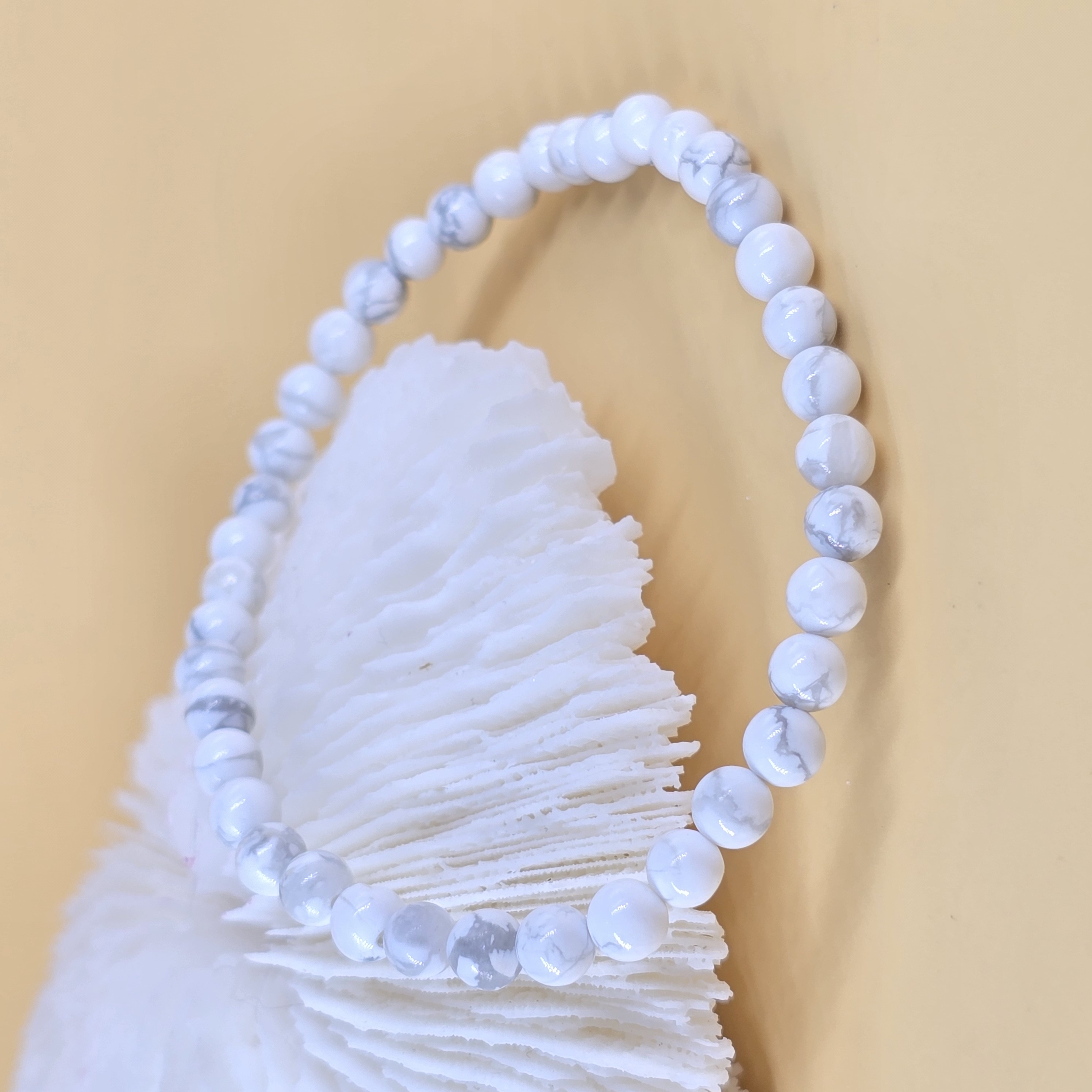 Vòng Tay Đá Howlite_thumbnail_0