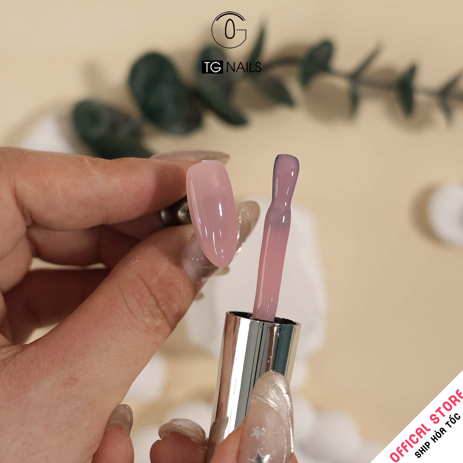 Sơn móng gel TG. Dung tích: 15ml/ lọ. Nhãn hàng TG nail._thumbnail_4