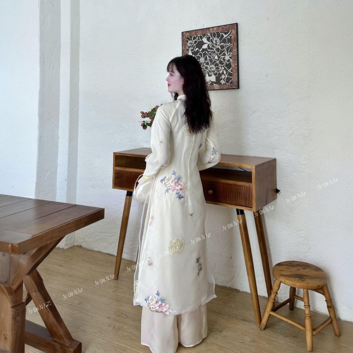 Áo Dài Nữ Cách Tân Dáng Suông Voan 4 Tà Tay Dài Mặc Tết AT04_thumbnail_3