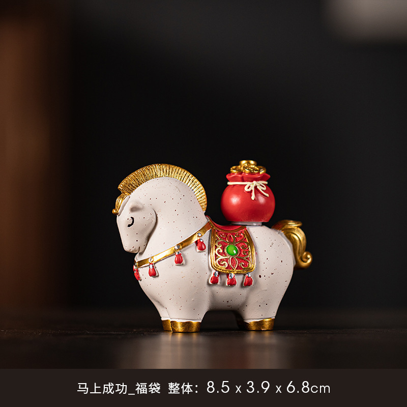 NGỰA TÀI LỘC NĂM MỚI