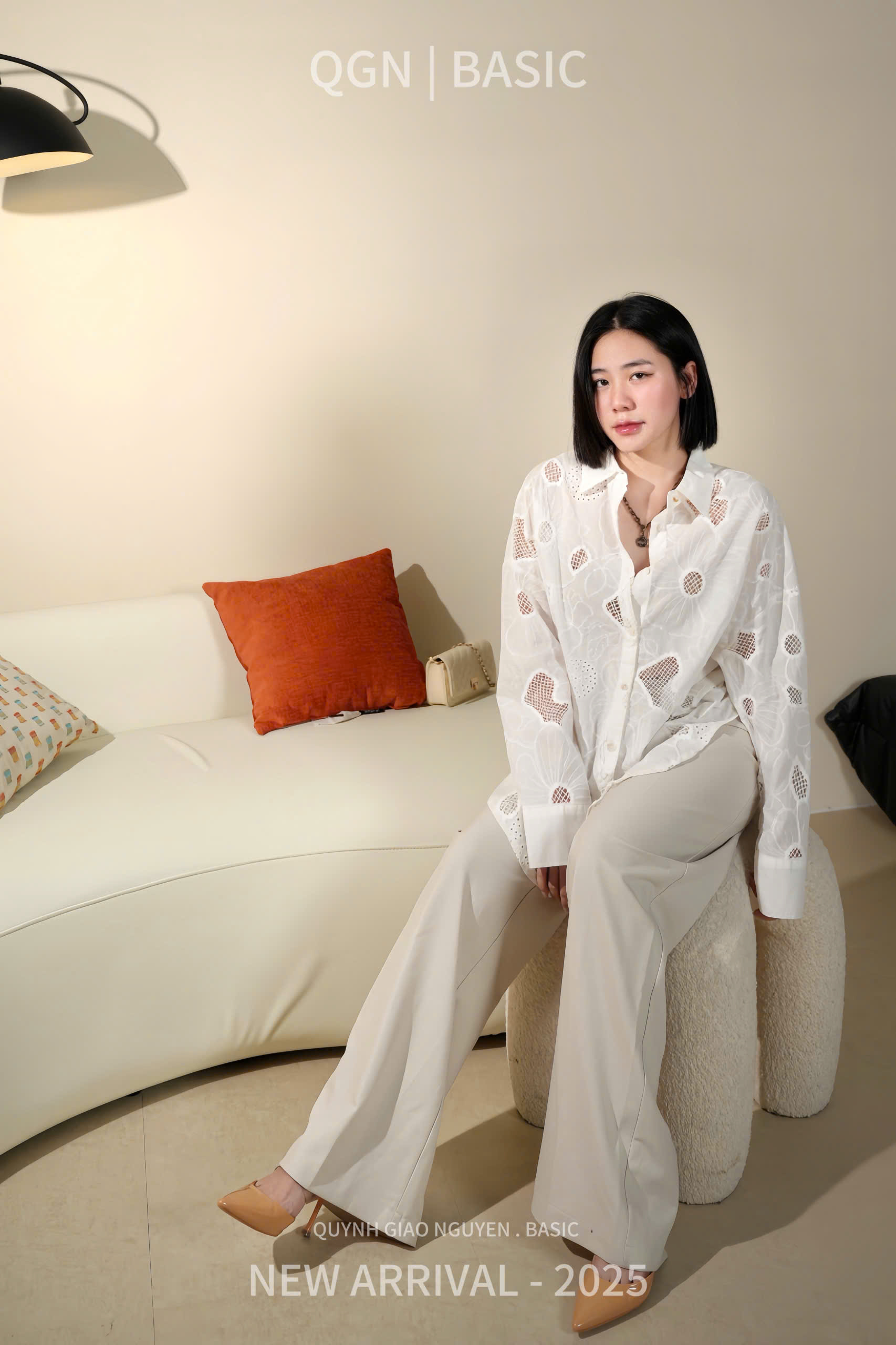 Áo sơ mi trắng thêu đục lỗ Miamia_thumbnail_14