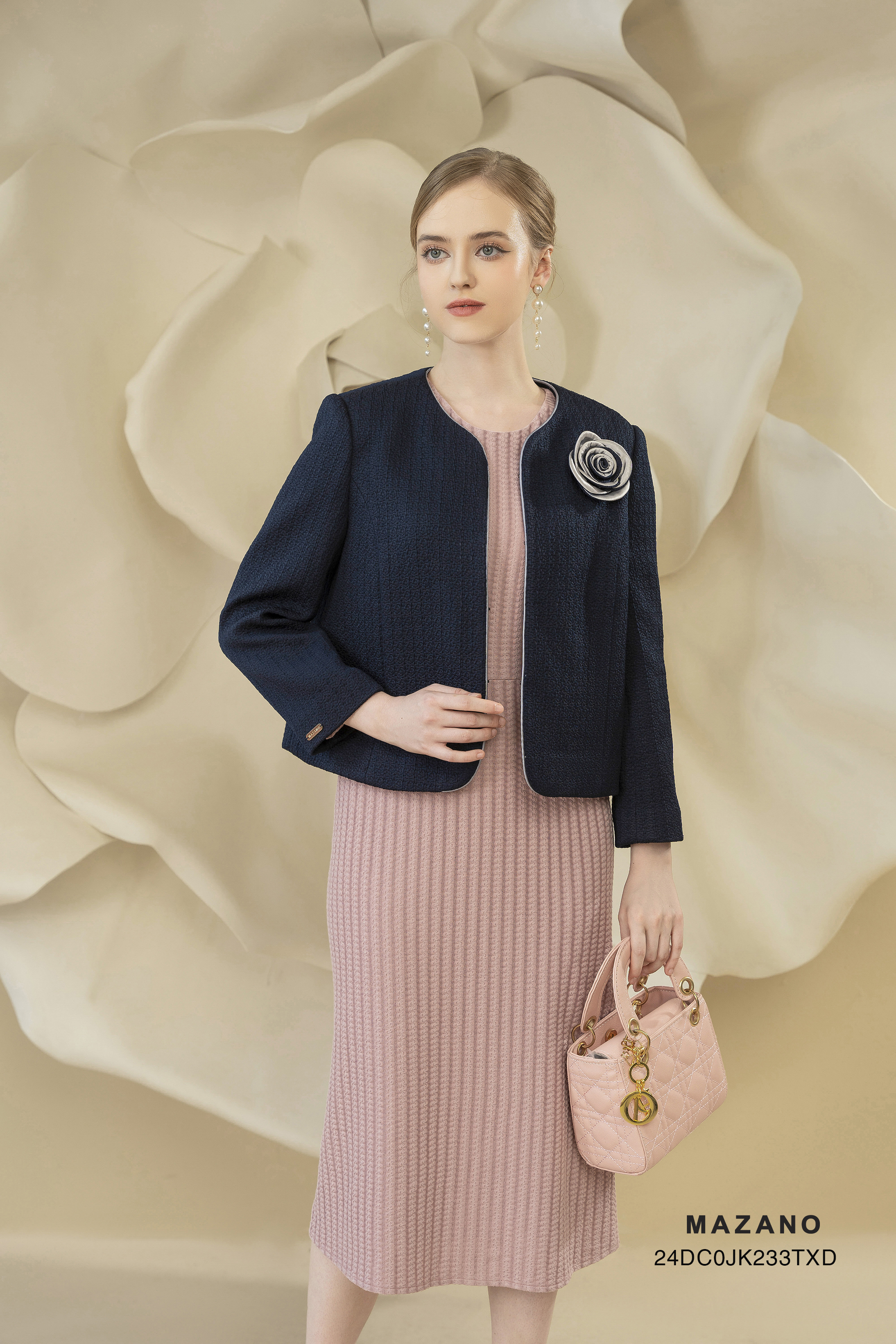 Áo khoác ngắn Suông Vải Gấm thô Đính hoa thủ công Dài dưới eo