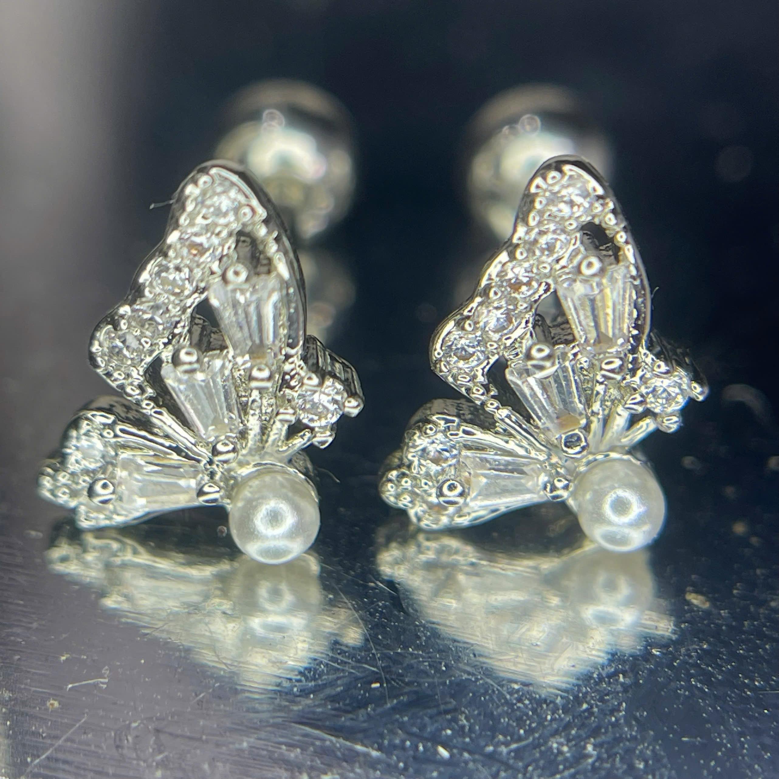 khuyên kiểu cánh bướm ngọc trai (tai trái) dẹt_thumbnail_3