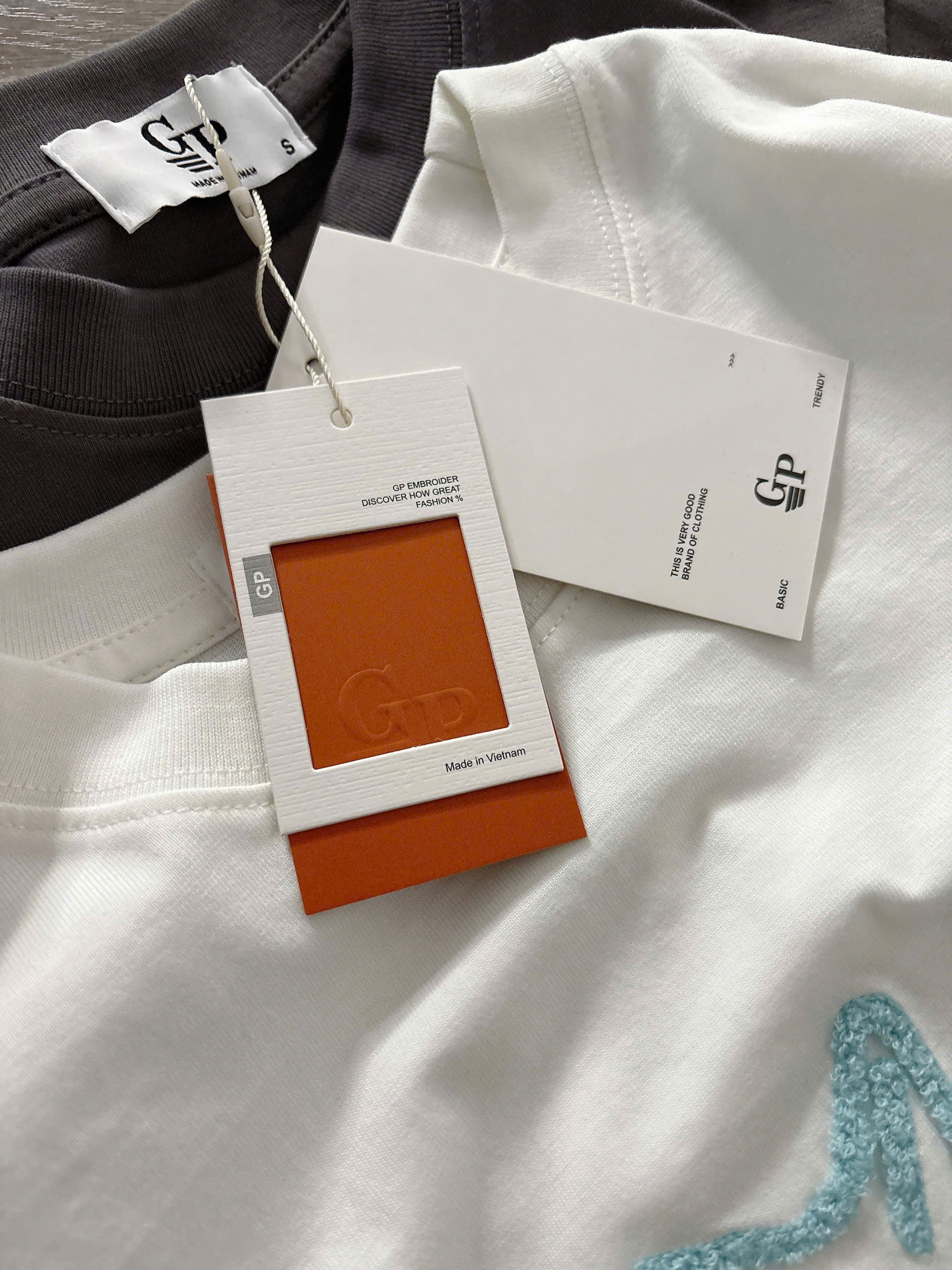 H38 ÁO THUN 2 MÀU_thumbnail_9