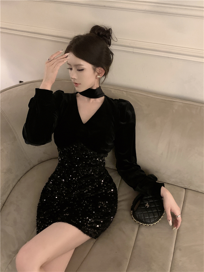 Đầm Sequin Đen Velvet Charm – Sang Trọng & Quyến Rũ_thumbnail_6