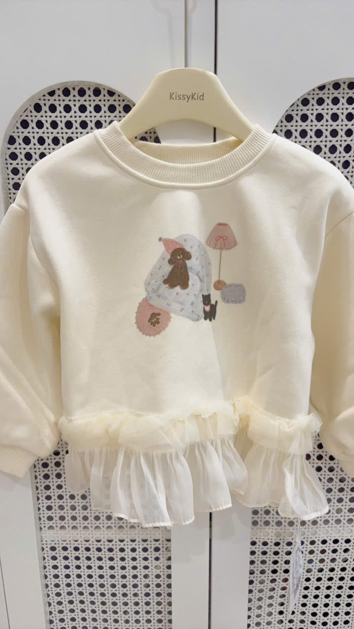 (G216) Áo nỉ gấu viền bèo màu kem_thumbnail_0