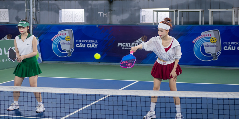 Chọn Sân Pickleball Trong Nhà Hay Ngoài Trời? Đâu Là Lựa Chọn Tốt Nhất?