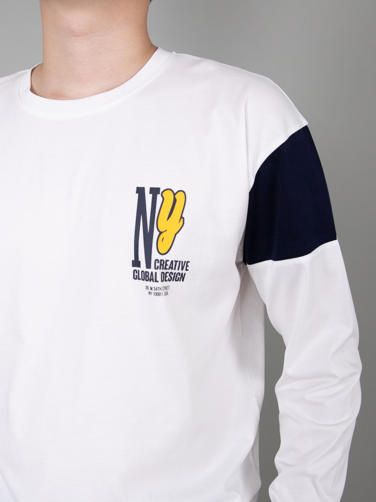 Áo phông dài tay trắng phối tay in chữ_thumbnail_2