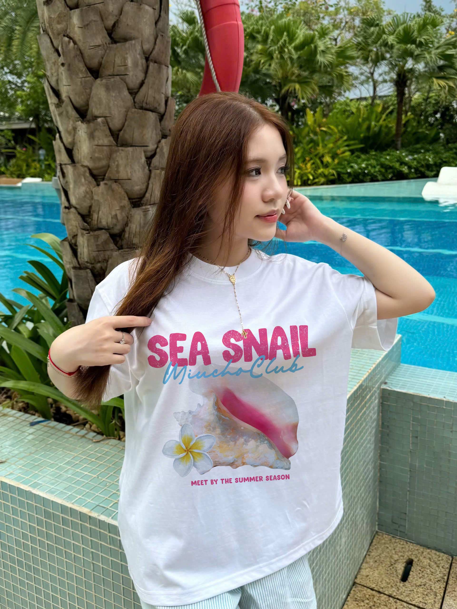 Áo thun boxy hè biển 2235 Miucho cổ tròn chất vải cotton 2c 250gsm đứng form dày dặn in mix_thumbnail_2