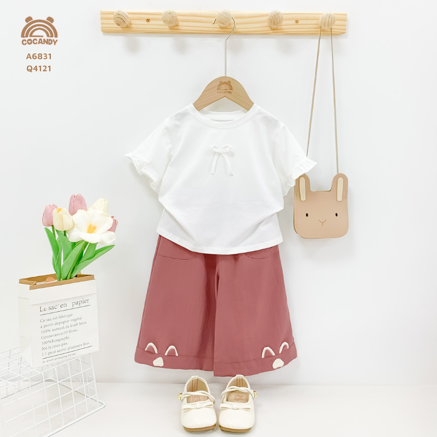 Quần dài ĐỎ suông phối gấu nẹp be