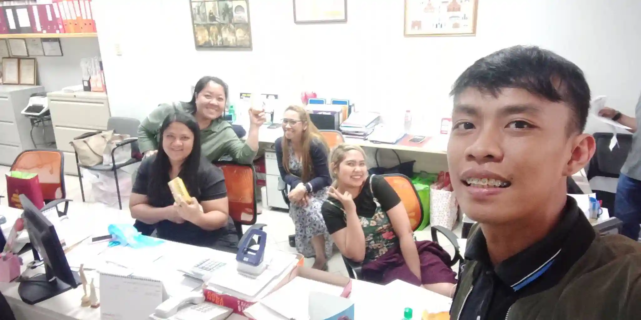 49089611_2362155960737624_2176463737966297088_n